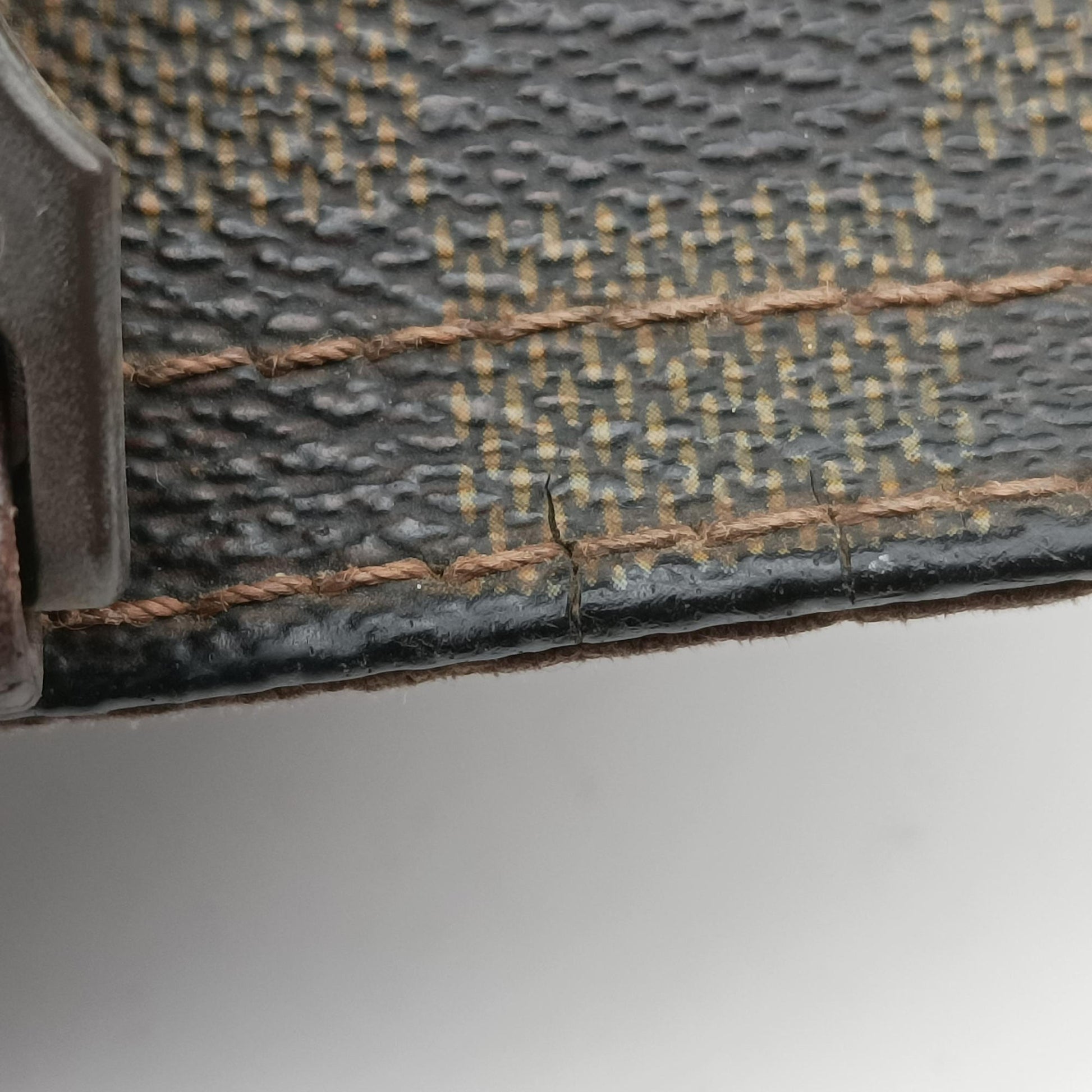 Messenger Melville EBENE Damier Canvas N51125 VI0036メッセンジャー メルヴィル エベヌ ダミエキャンバス N51125 VI0036