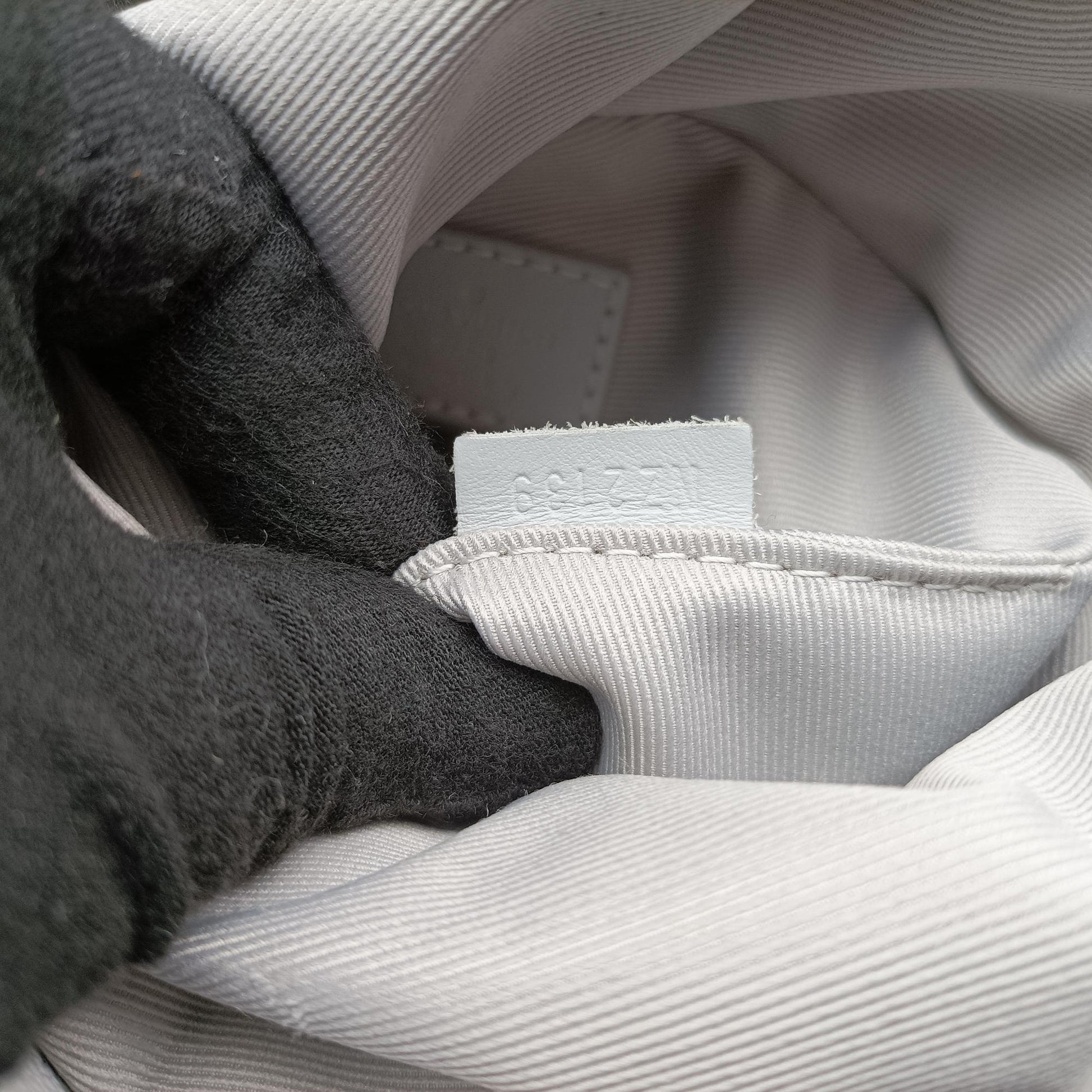 Logo Chalk Nano Bag BLANC Monogram Canvas M44631 NZ2139 IC Chipロゴ チョーク ナノバッグ ブラン モノグラムキャンバス M44631 NZ2139 ICチップ