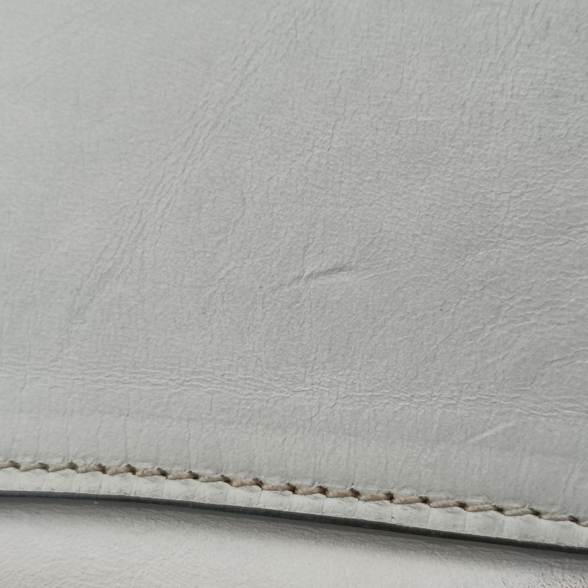 Vitello Vintage Studded Sound White Leather 110ヴィテッロ ヴィンテージ スタッデッド サウンド ホワイト レザー 110