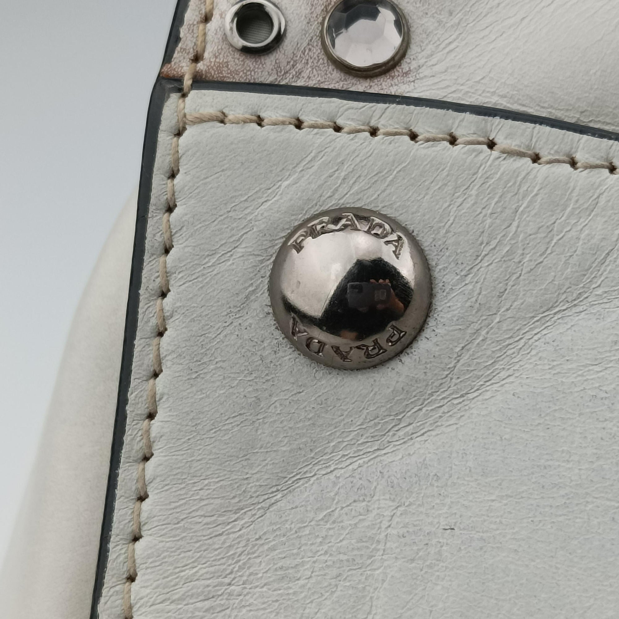 Vitello Vintage Studded Sound White Leather 110ヴィテッロ ヴィンテージ スタッデッド サウンド ホワイト レザー 110