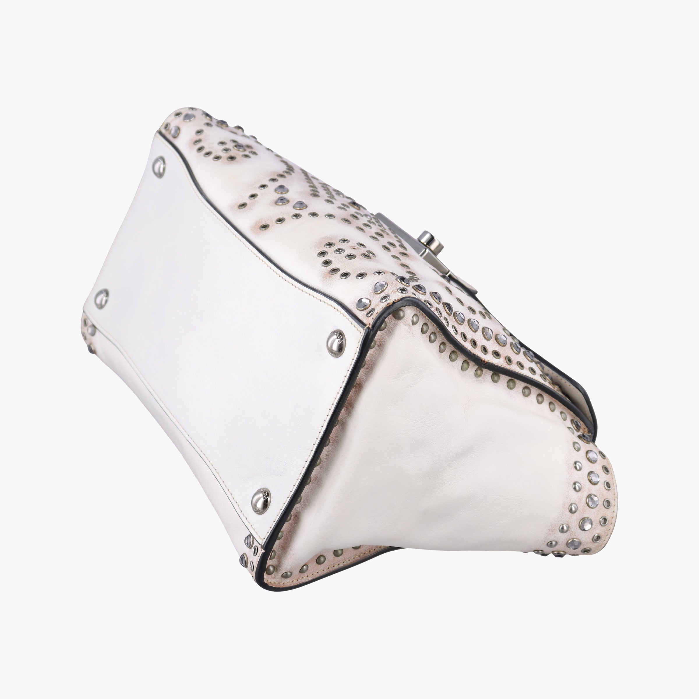 Vitello Vintage Studded Sound White Leather 110ヴィテッロ ヴィンテージ スタッデッド サウンド ホワイト レザー 110