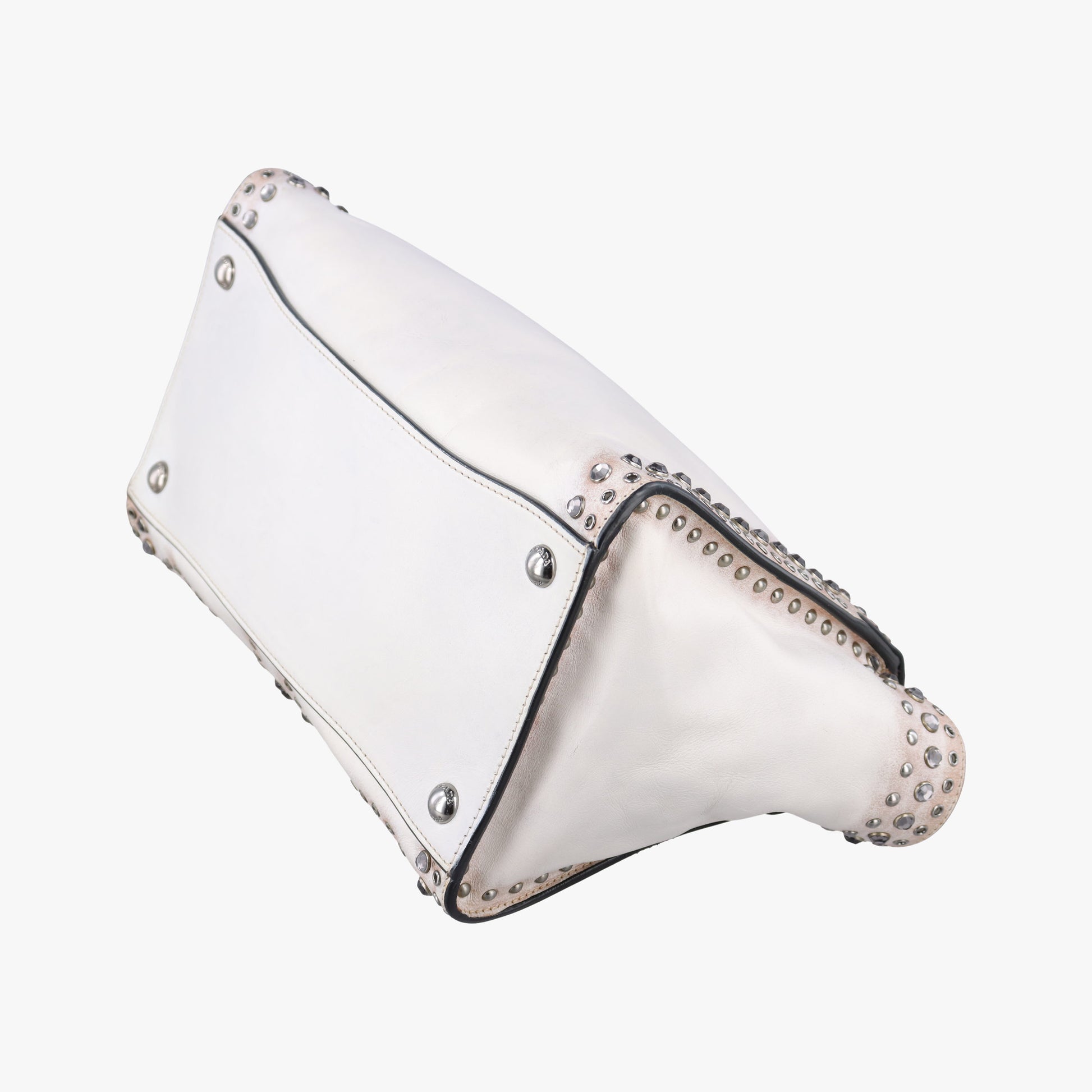 Vitello Vintage Studded Sound White Leather 110ヴィテッロ ヴィンテージ スタッデッド サウンド ホワイト レザー 110