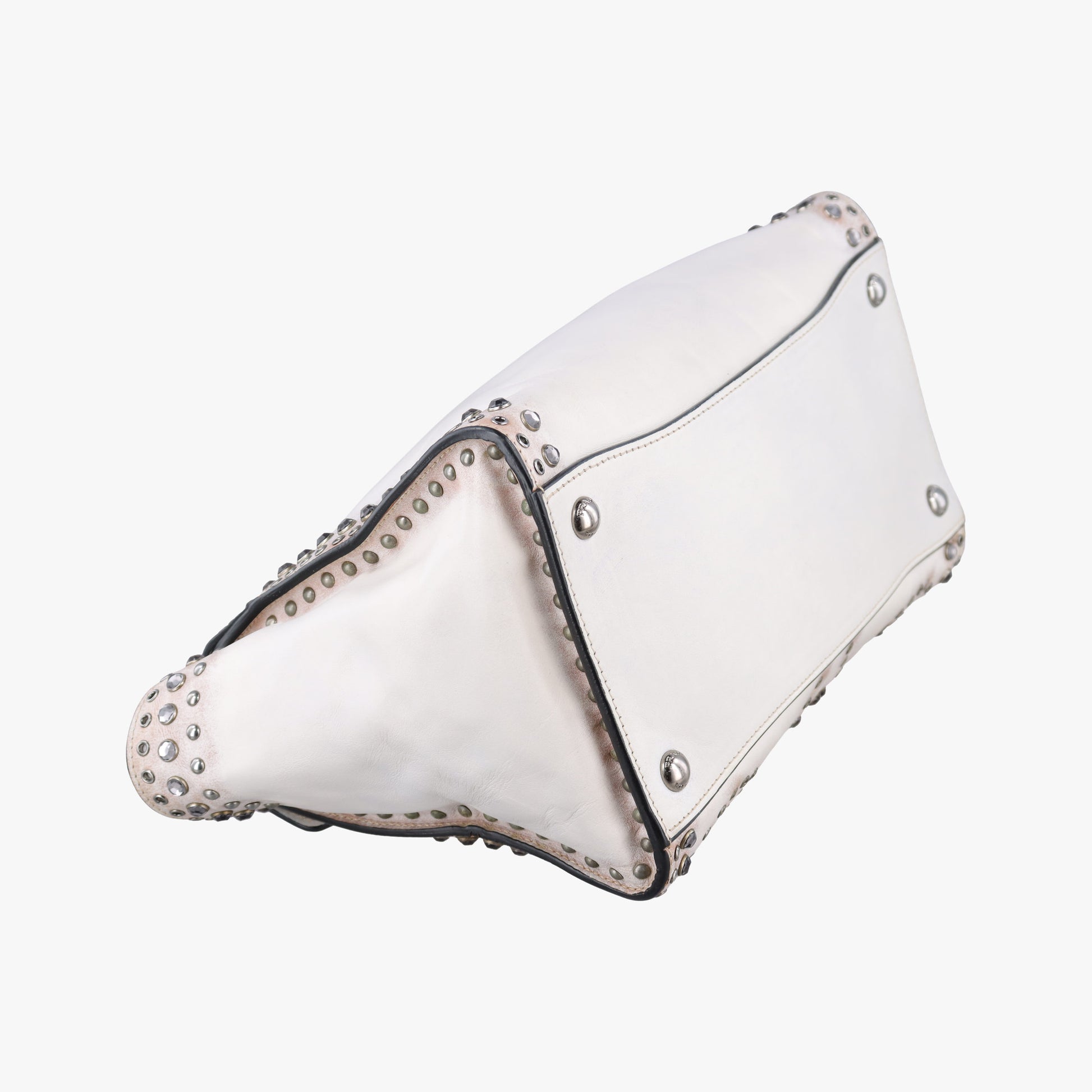 Vitello Vintage Studded Sound White Leather 110ヴィテッロ ヴィンテージ スタッデッド サウンド ホワイト レザー 110