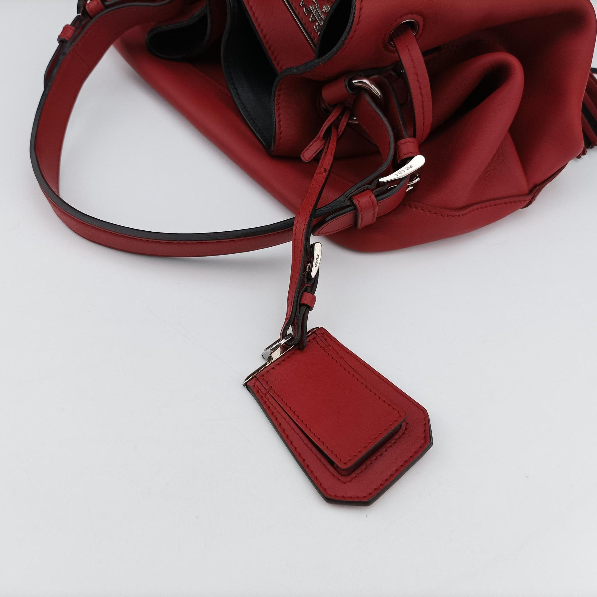Tassel Drawstring Bucket Red leather BR5069 103タッセル ドローストリング バケツ レッド レザー BR5069 103