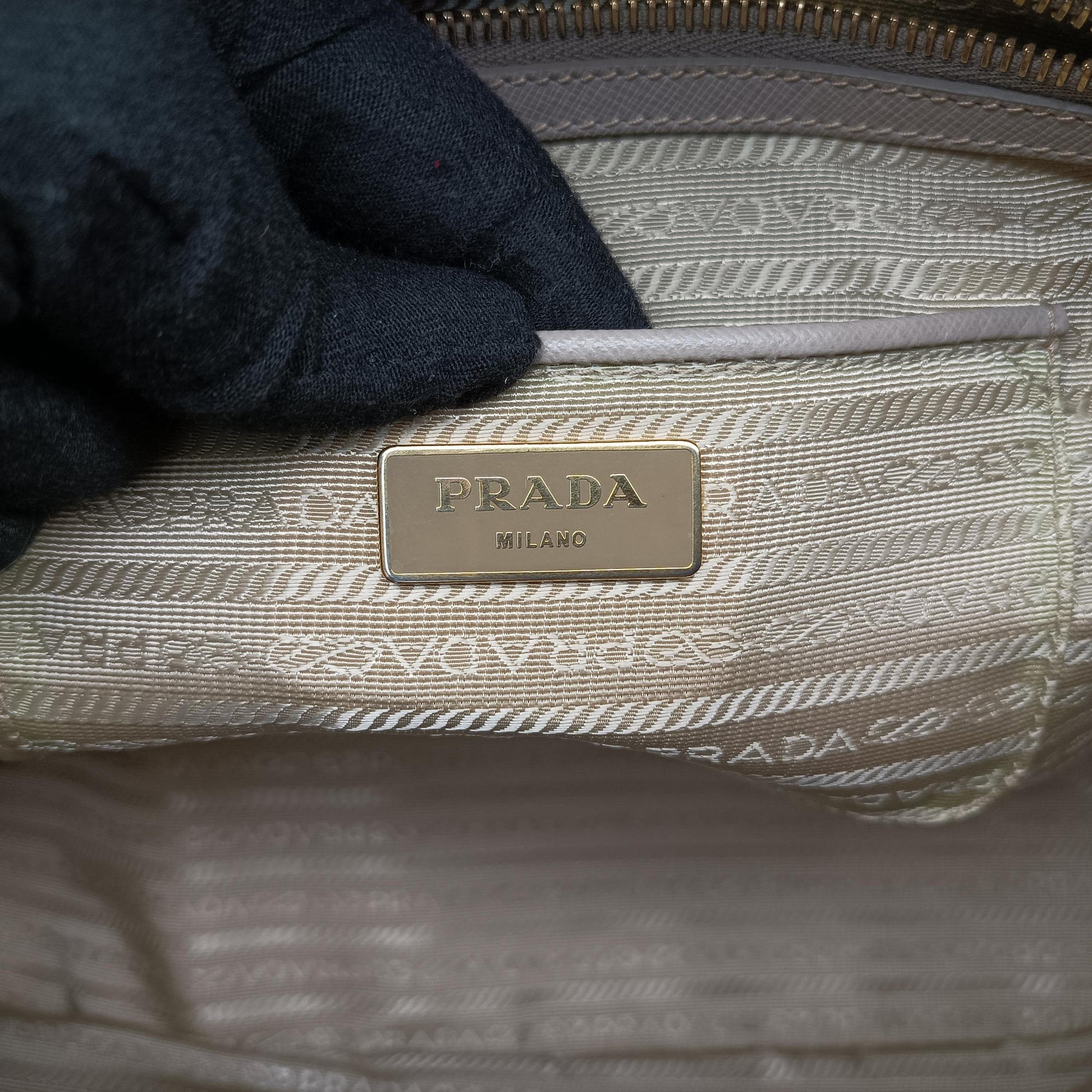 Galleria Beige SAFFIANO Leather BN1802 7 8ガレリア ベージュ サフィアーノレザー BN1802 7 8