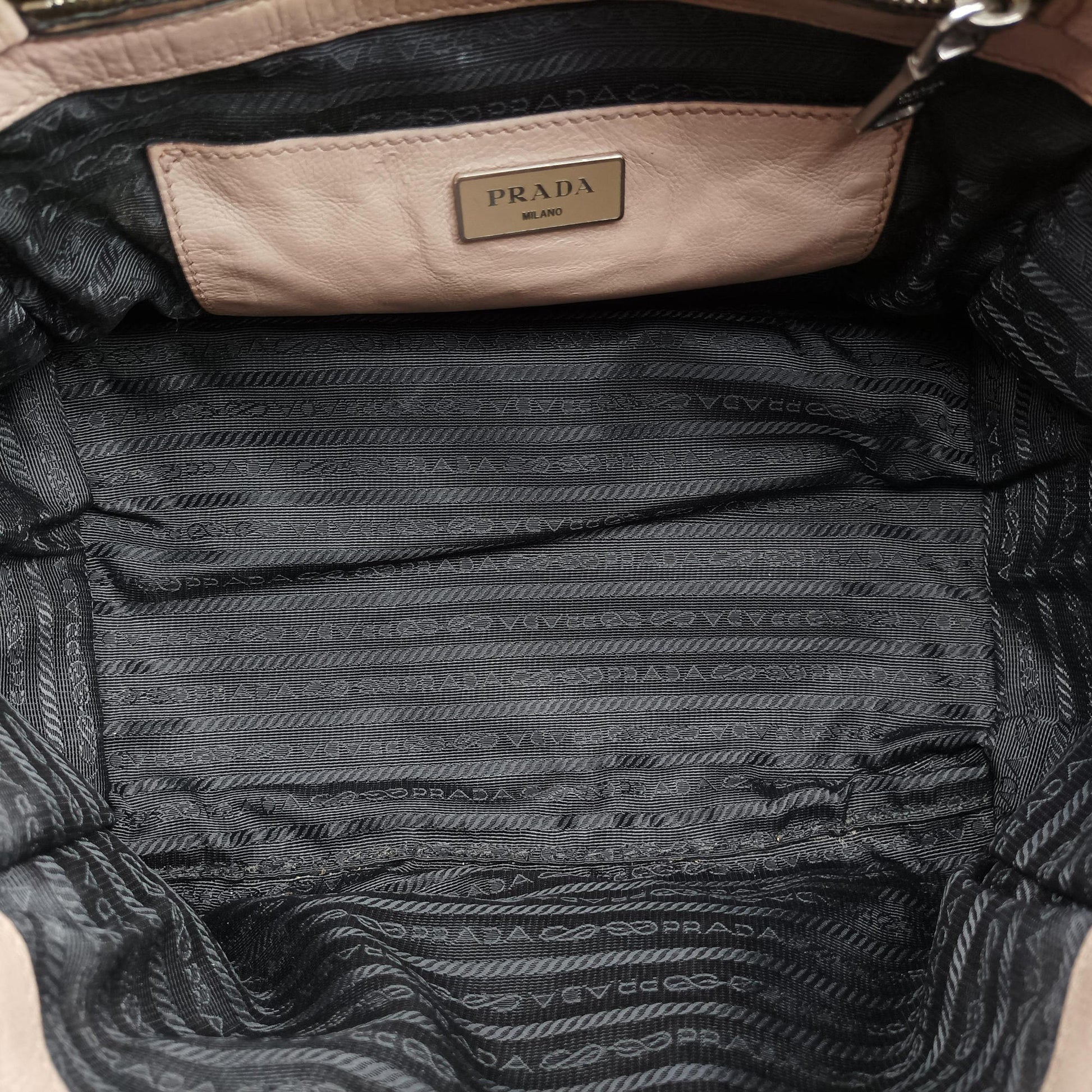 Glace Twin Pocket Tote Beige×Pink Suede × leather B2625M 231グレース ツインポケットトート ベージュ×ピンク スエード×レザー B2625M 231