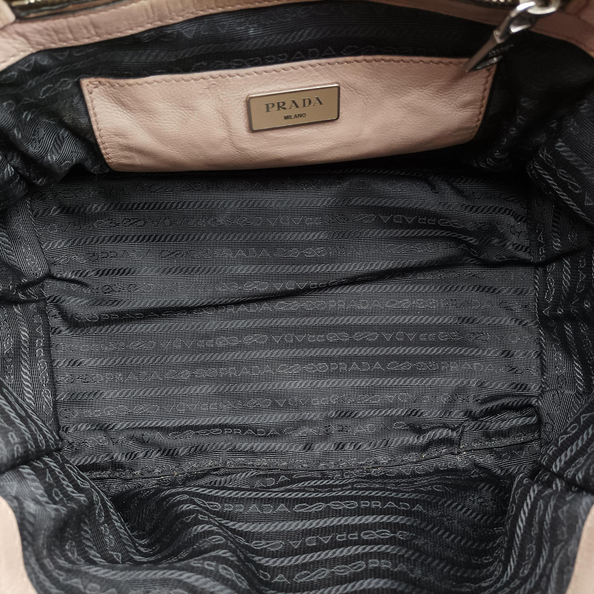 Glace Twin Pocket Tote Beige×Pink Suede × leather B2625M 231グレース ツインポケットトート ベージュ×ピンク スエード×レザー B2625M 231