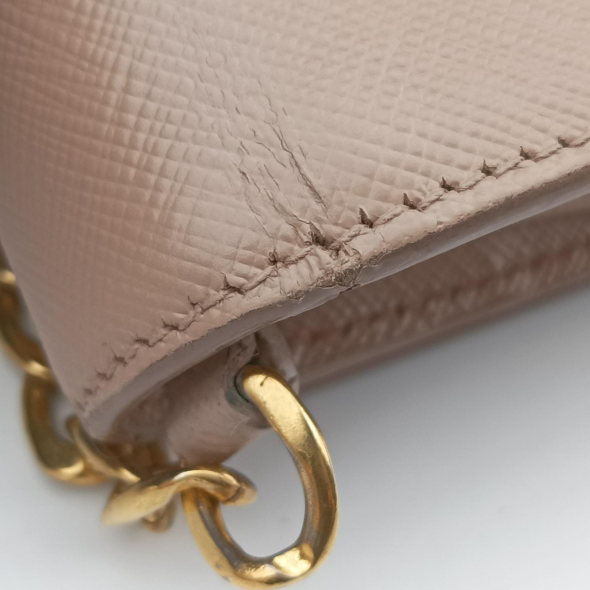 Vitello Diano Pink Saffiano Leather 1DH044 117 Gヴィテッロディアノ ピンク サフィアーノレザー 1DH044 117 G