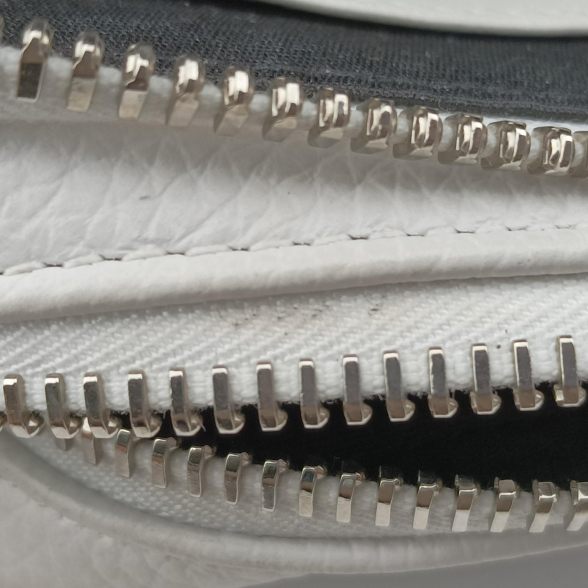Daniel Arsham collaboration Newspaper Print White Leather 10-BO-1129ダニエルアーシャム コラボ ニュースペーパー ホワイト レザー 10-BO-1129
