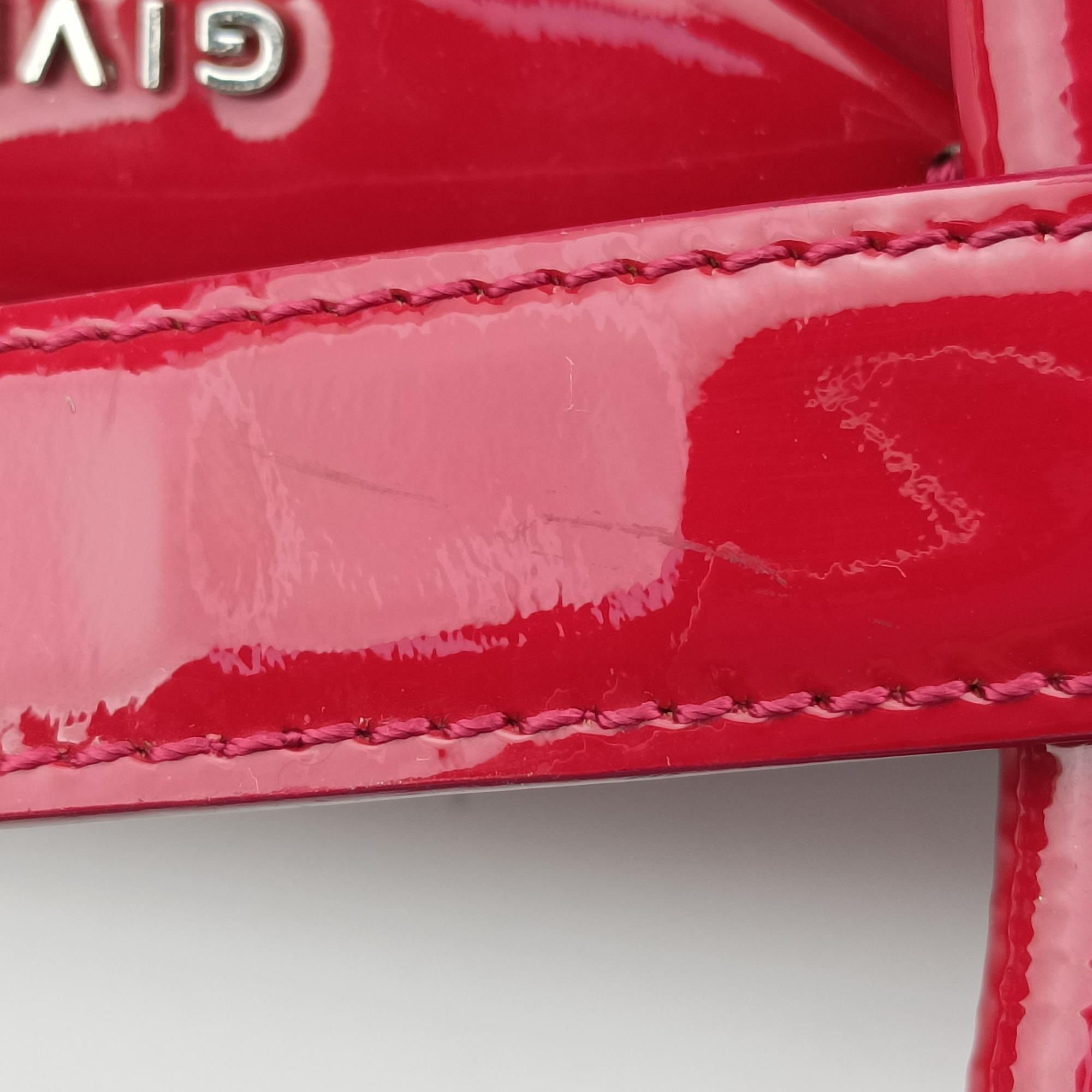 Antigona Red Patent ZE1114アンティゴナ レッド パテント ZE1114