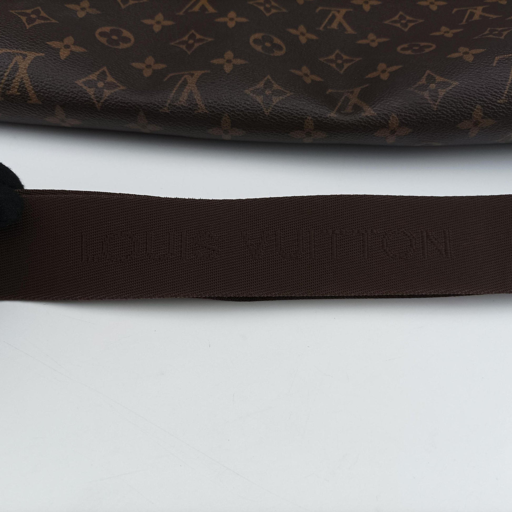 Abbesses Messenger MM brown Monogram canvas M97038 CA0151アベス メッセンジャーMM モノグラム/ブラウン モノグラムキャンバス M97038 CA0151