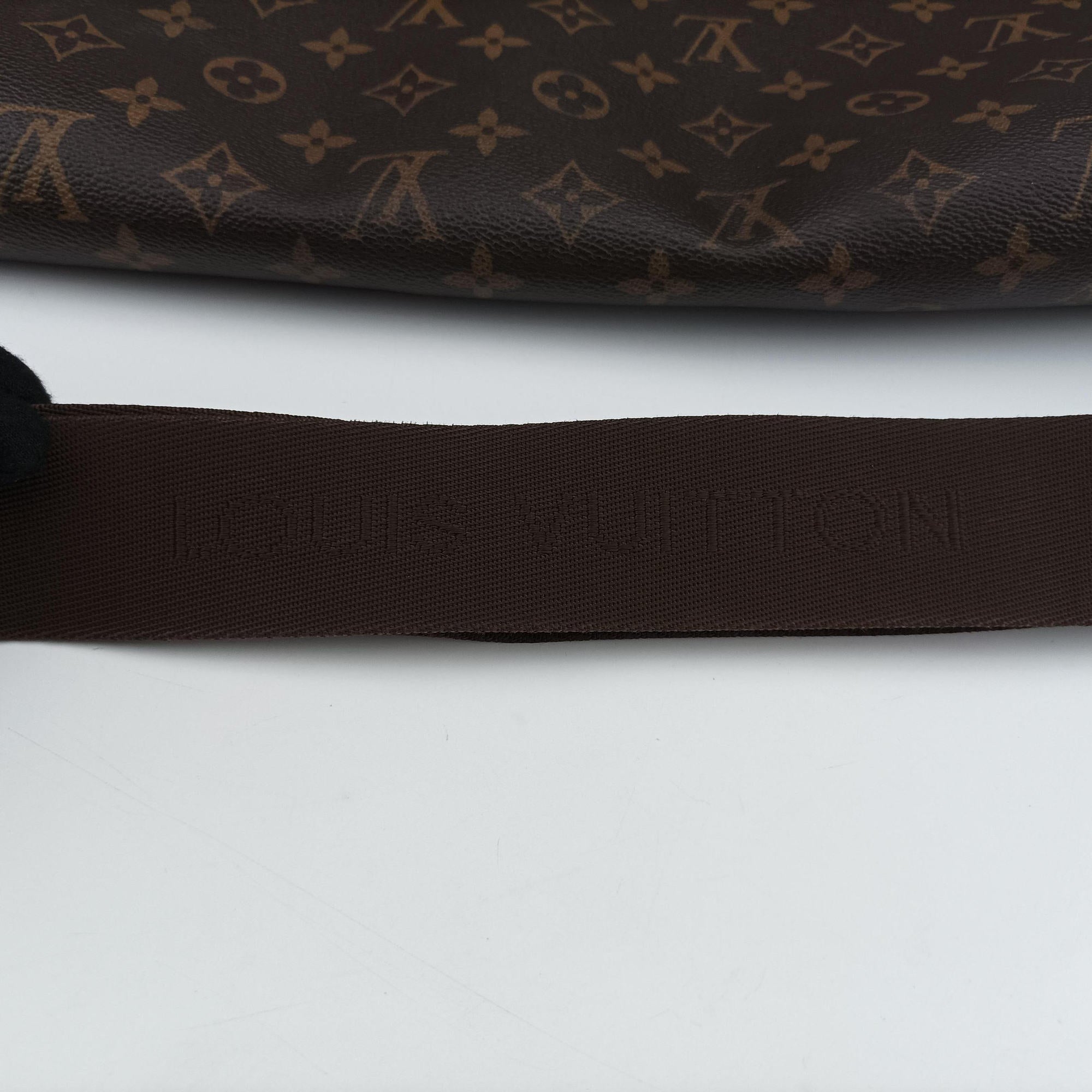 Abbesses Messenger MM brown Monogram canvas M97038 CA0151アベス メッセンジャーMM モノグラム/ブラウン モノグラムキャンバス M97038 CA0151