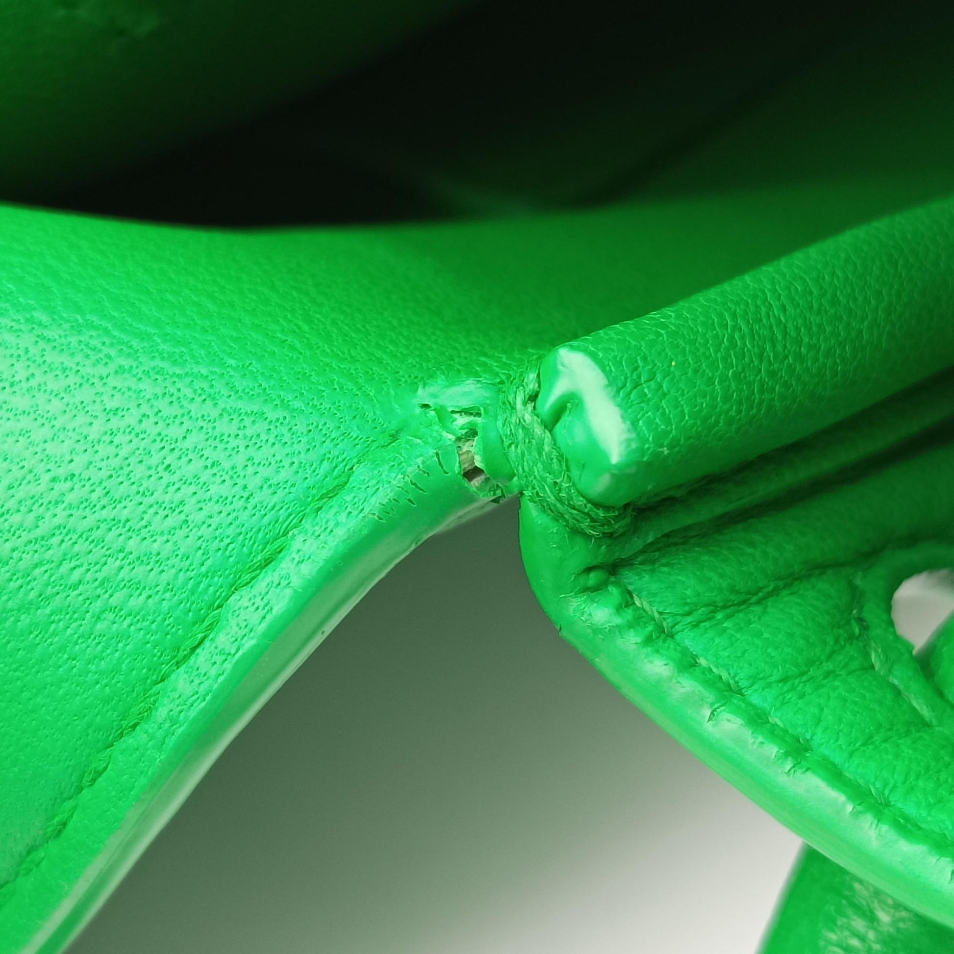 BEAK SMALL Green Leather IC Chipビーク スモール グリーン レザー ICチップ