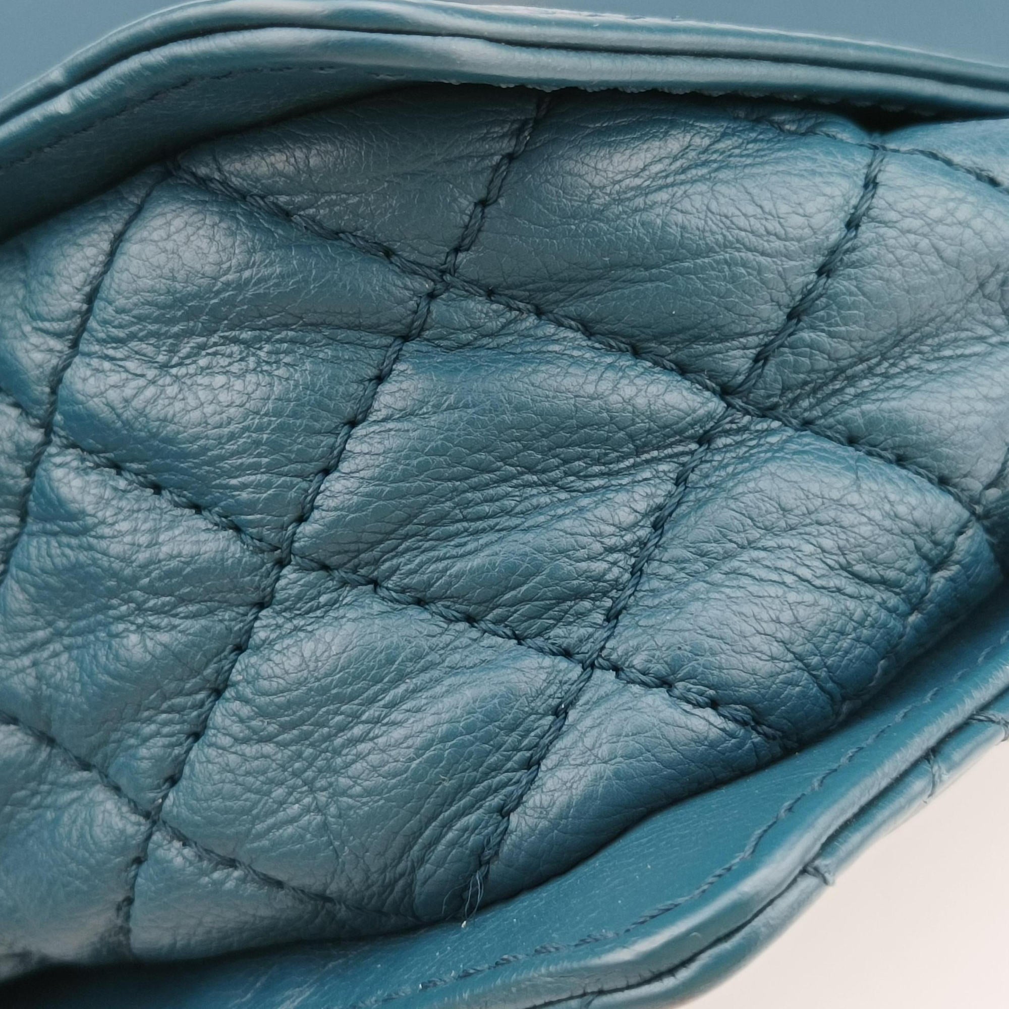 BOY CHANEL Blue Leather A67948 18938141ボーイシャネル ブルー レザー A67948 18938141