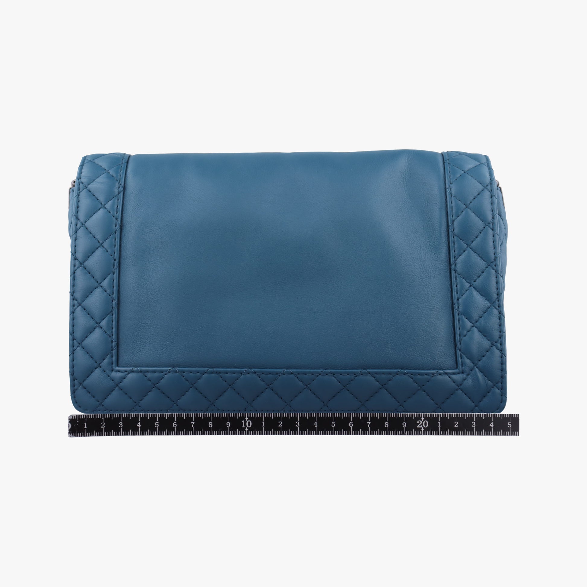BOY CHANEL Blue Leather A67948 18938141ボーイシャネル ブルー レザー A67948 18938141