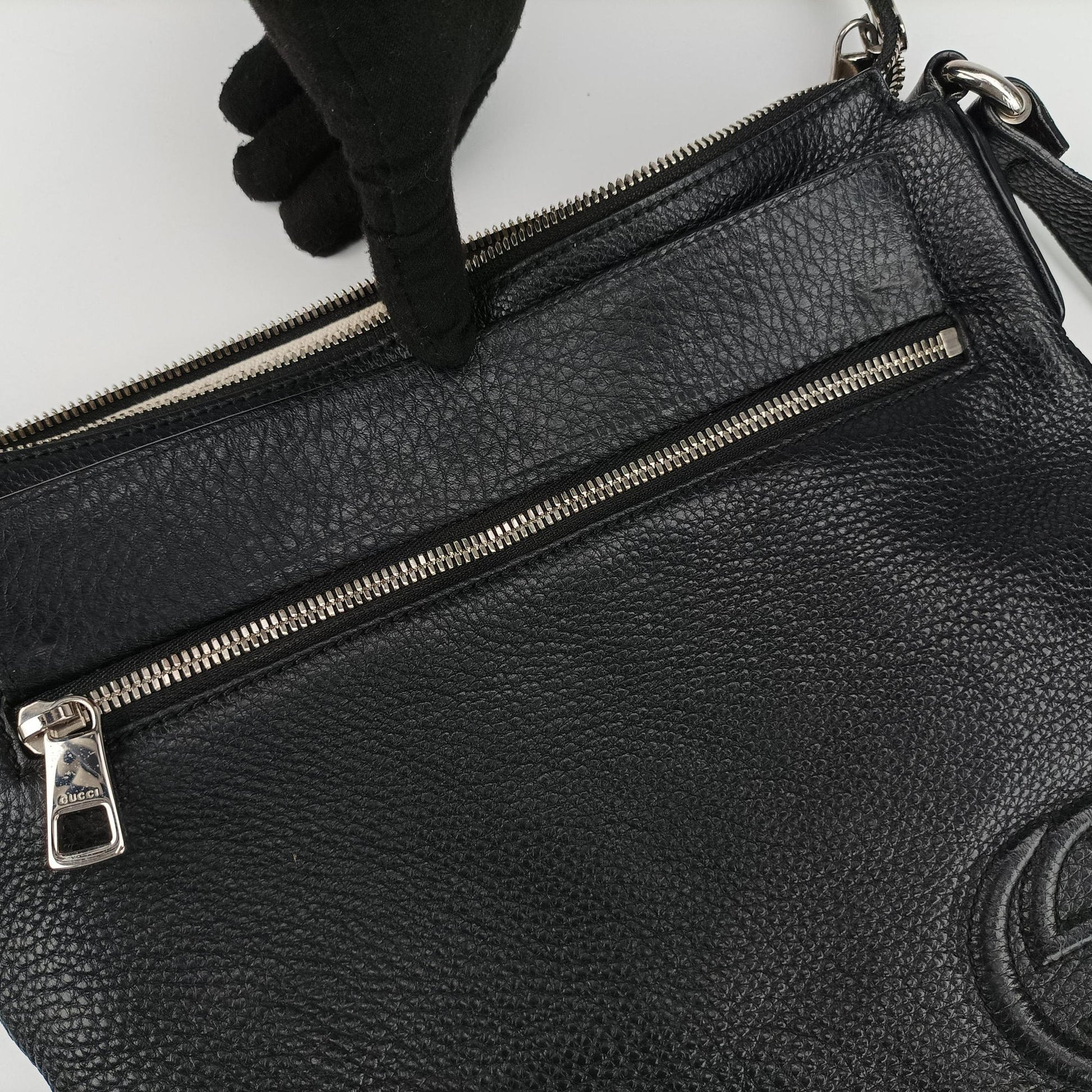 Interlocking G Logo Soho Messenger Black Leather 322059 E014137495インターロッキングG ソーホー メッセンジャー ブラック レザー 322059 E014137495