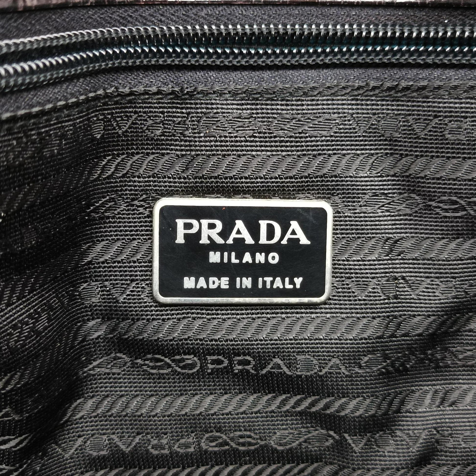 Half Moon Flap Black Leather B11231 145ハーフムーン フラップ ブラック レザー  B11231 145