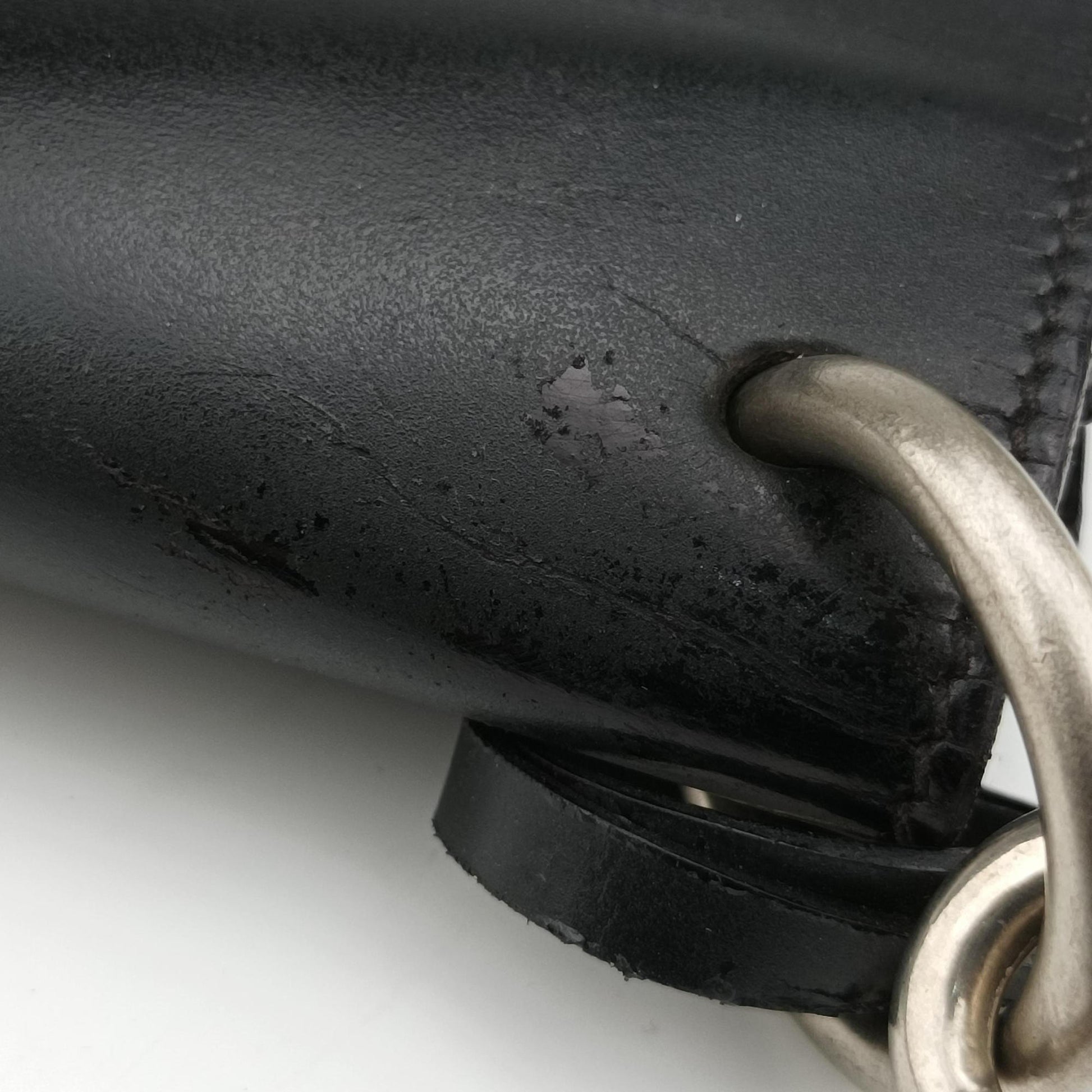 Half Moon Flap Black Leather B11231 145ハーフムーン フラップ ブラック レザー  B11231 145