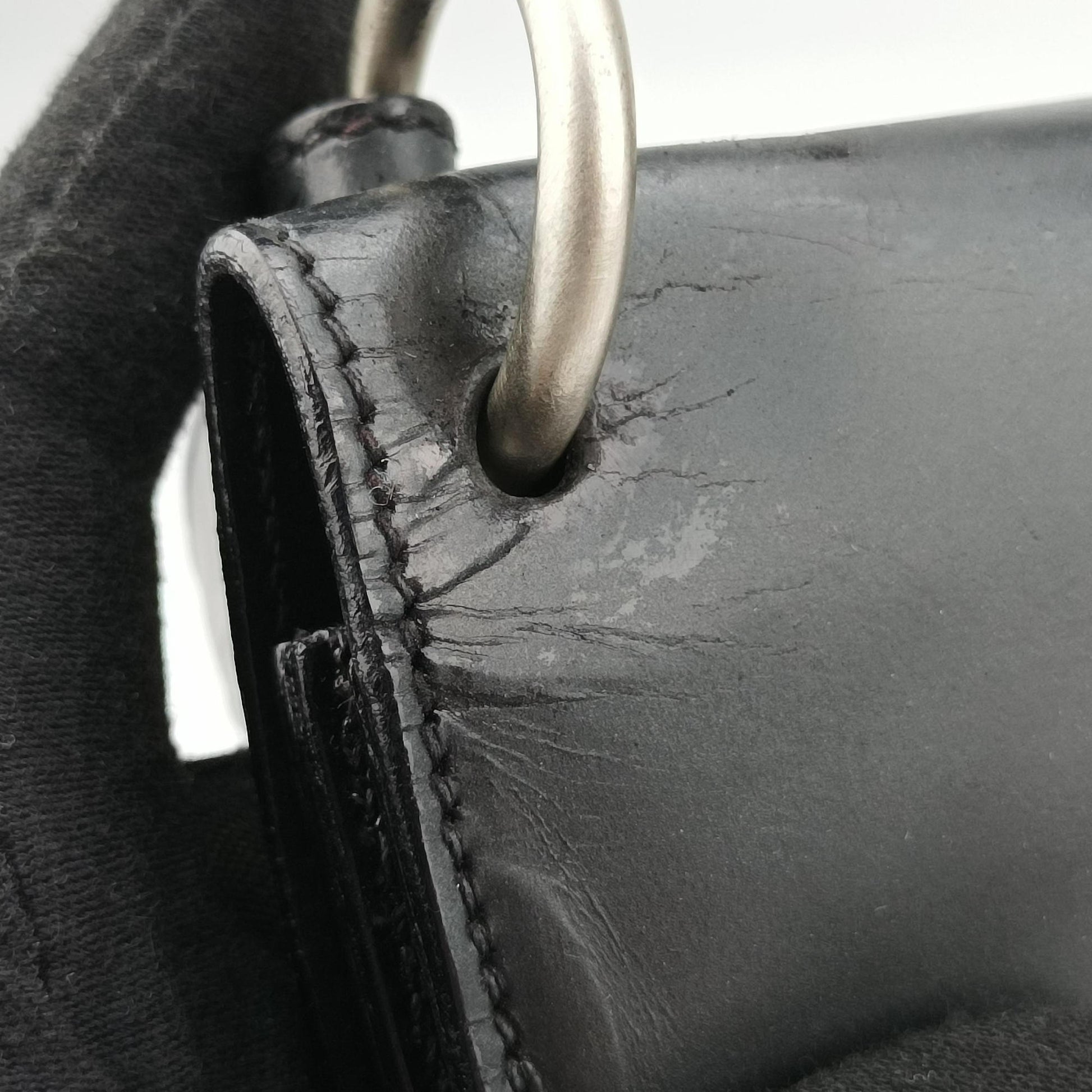 Half Moon Flap Black Leather B11231 145ハーフムーン フラップ ブラック レザー  B11231 145