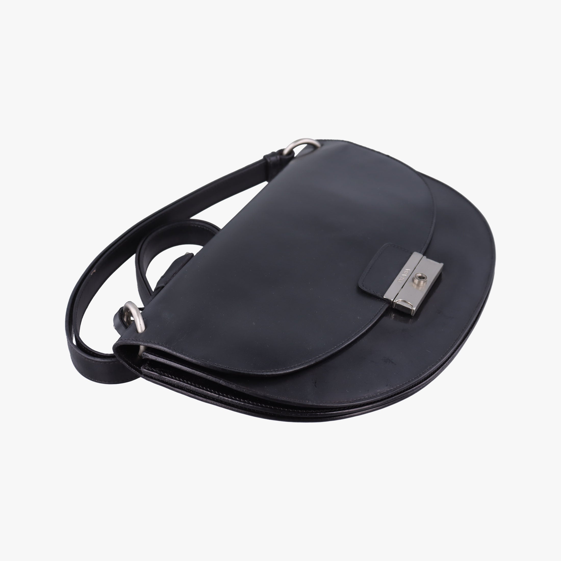 Half Moon Flap Black Leather B11231 145ハーフムーン フラップ ブラック レザー  B11231 145