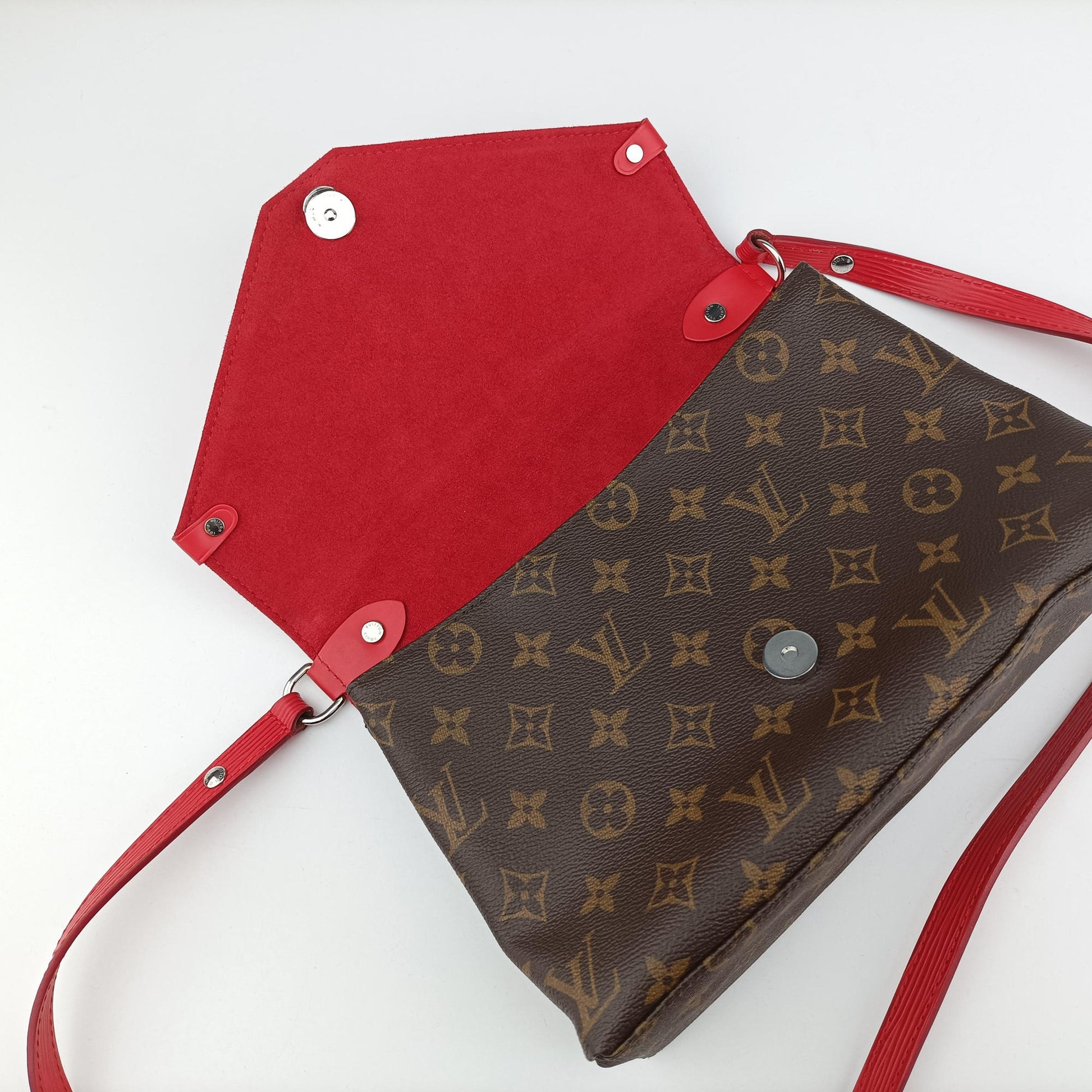SAINT MICHEL Brown×COQUELICOT Monogram Canvas×epi M44031 CA2177サンミシェル モノグラム/ブラウン×コクリコ モノグラムキャンバス×エピ M44031 CA2177