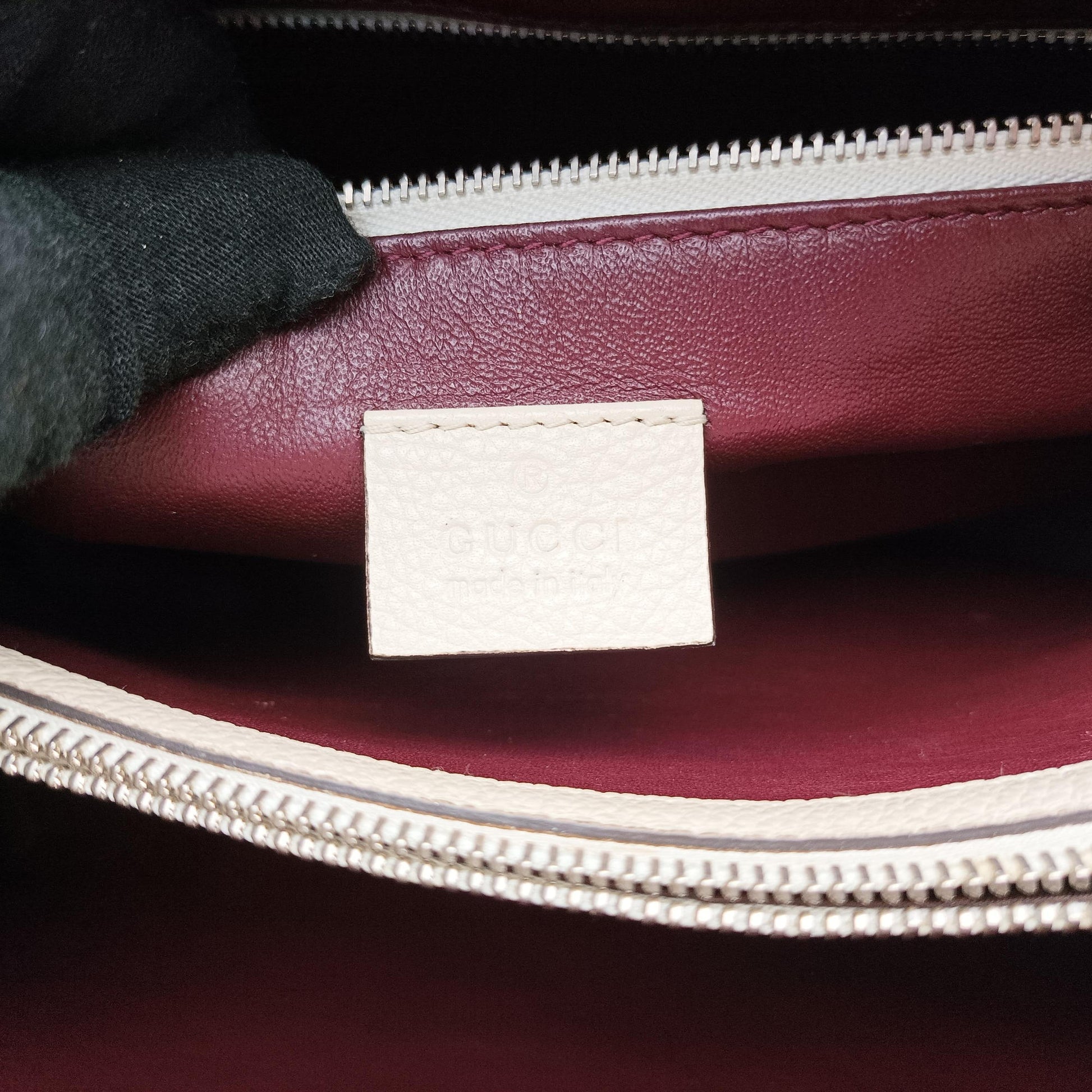 Zumi White Leather 564714 D028294404ズゥミ ホワイト レザー 564714 D028294404