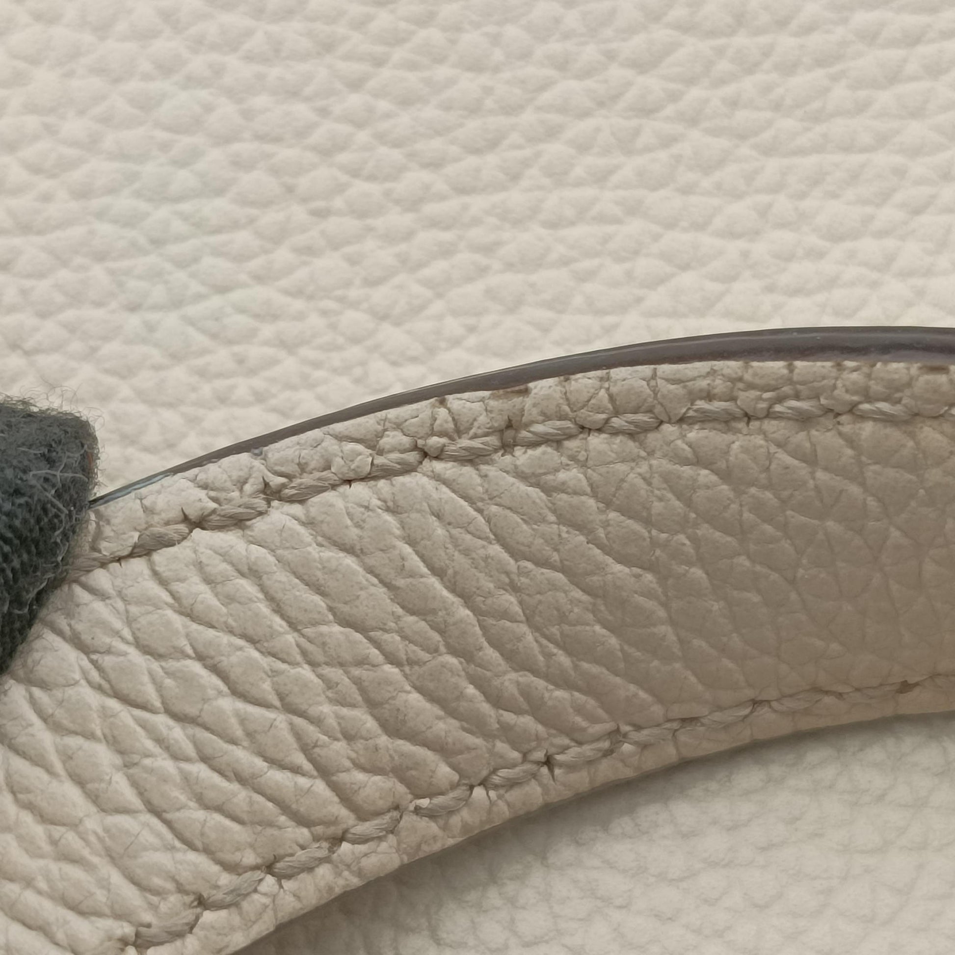 Zumi White Leather 564714 D028294404ズゥミ ホワイト レザー 564714 D028294404