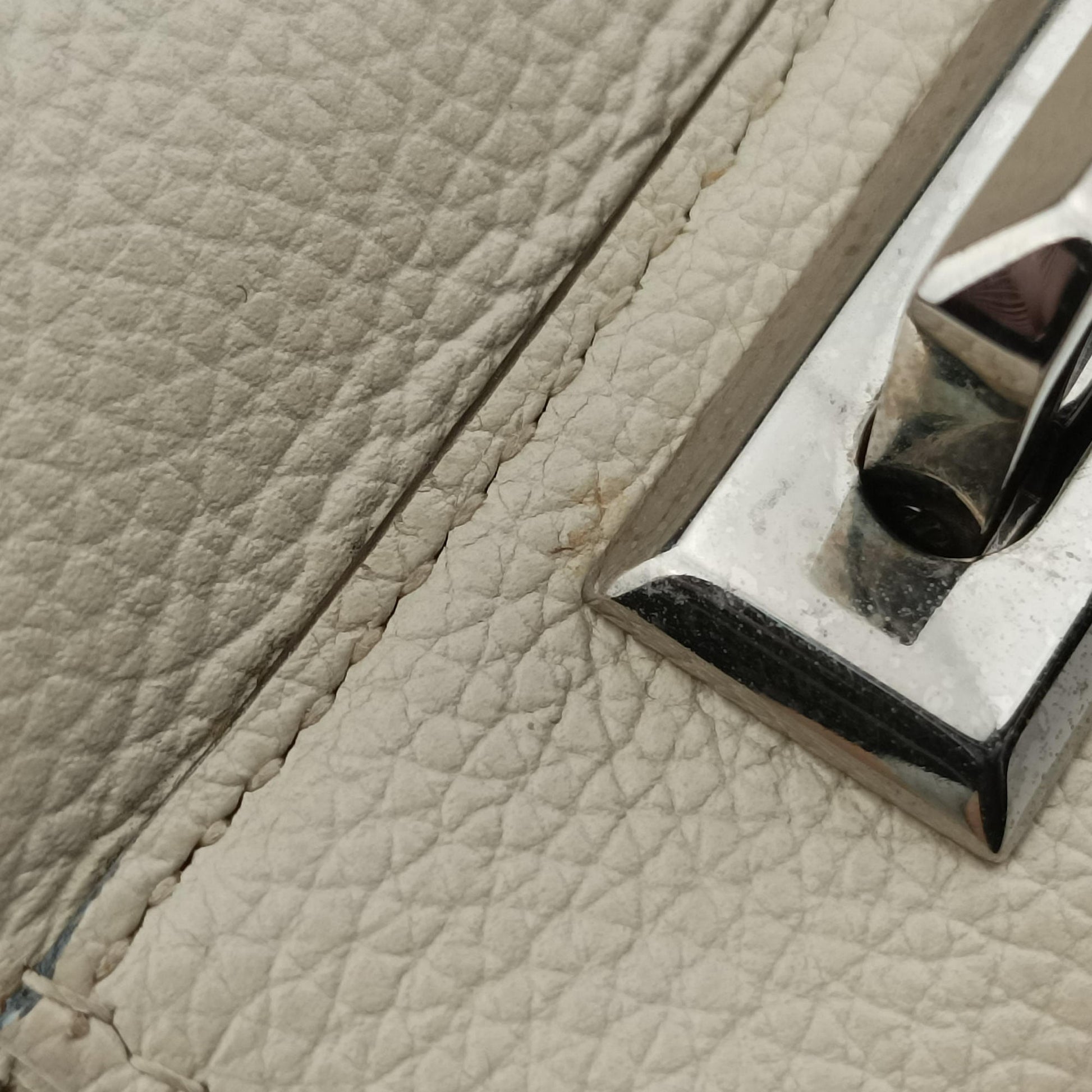 Zumi White Leather 564714 D028294404ズゥミ ホワイト レザー 564714 D028294404