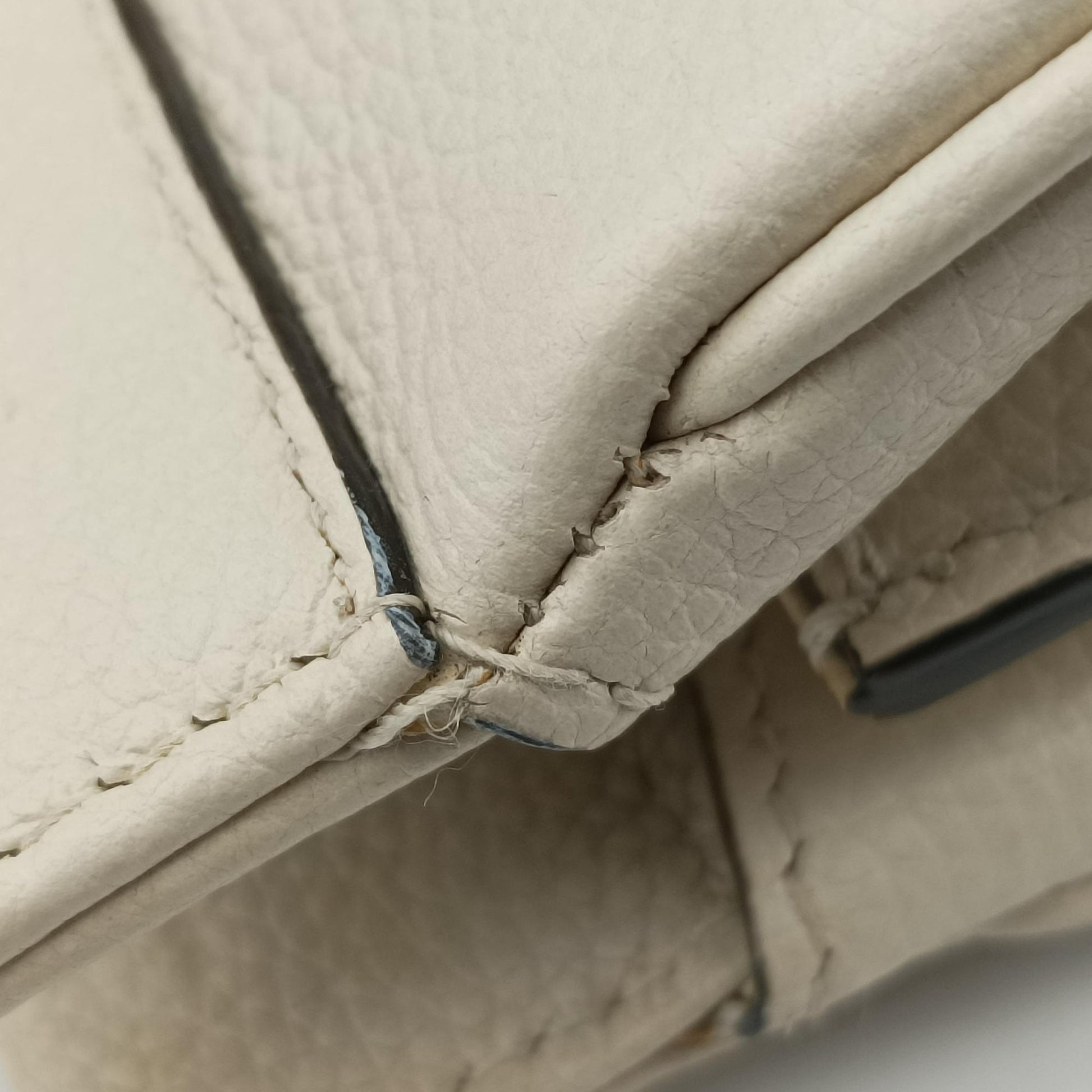Zumi White Leather 564714 D028294404ズゥミ ホワイト レザー 564714 D028294404