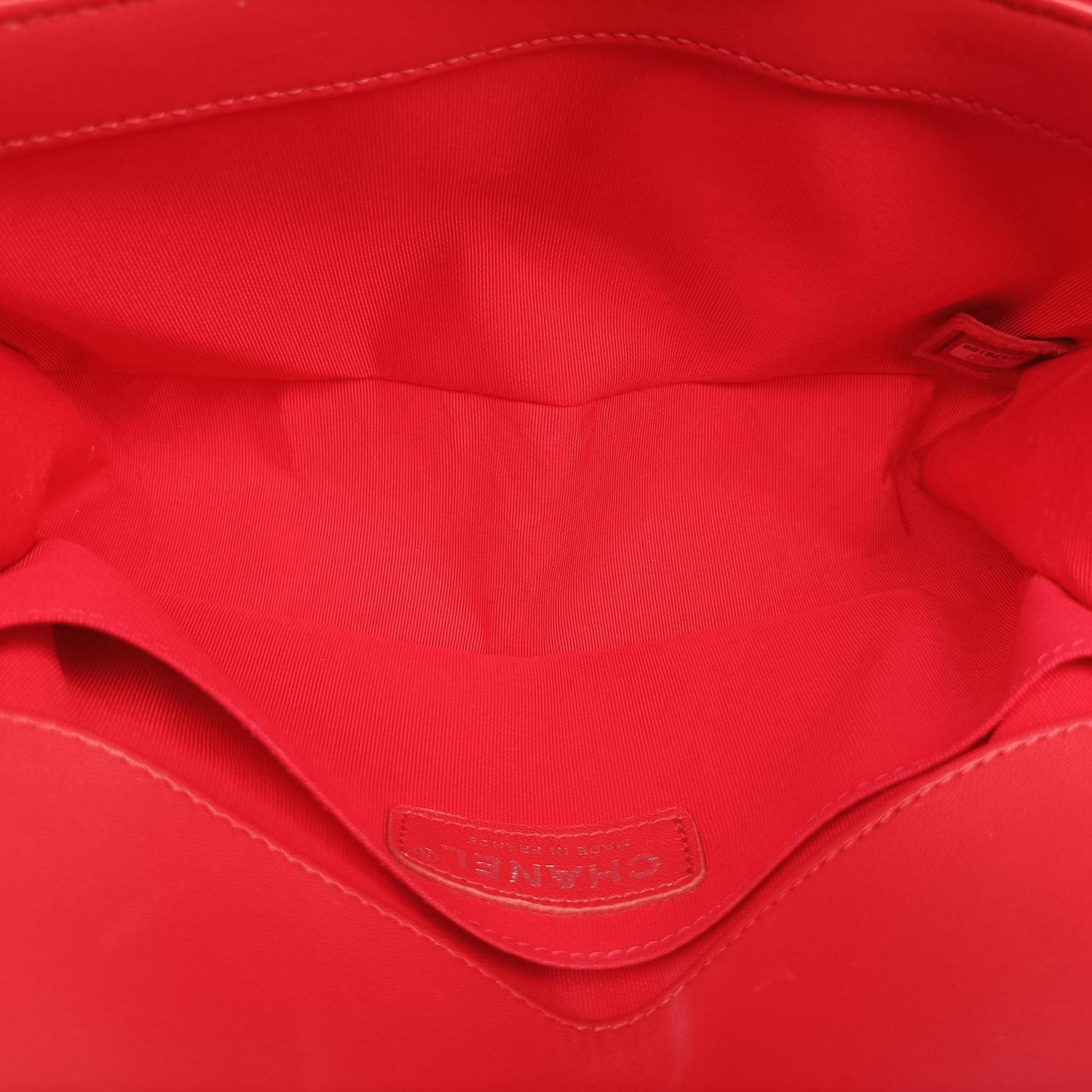 BOY CHANEL Red Leather A67086 21476168ボーイシャネル レッド レザー A67086 21476168