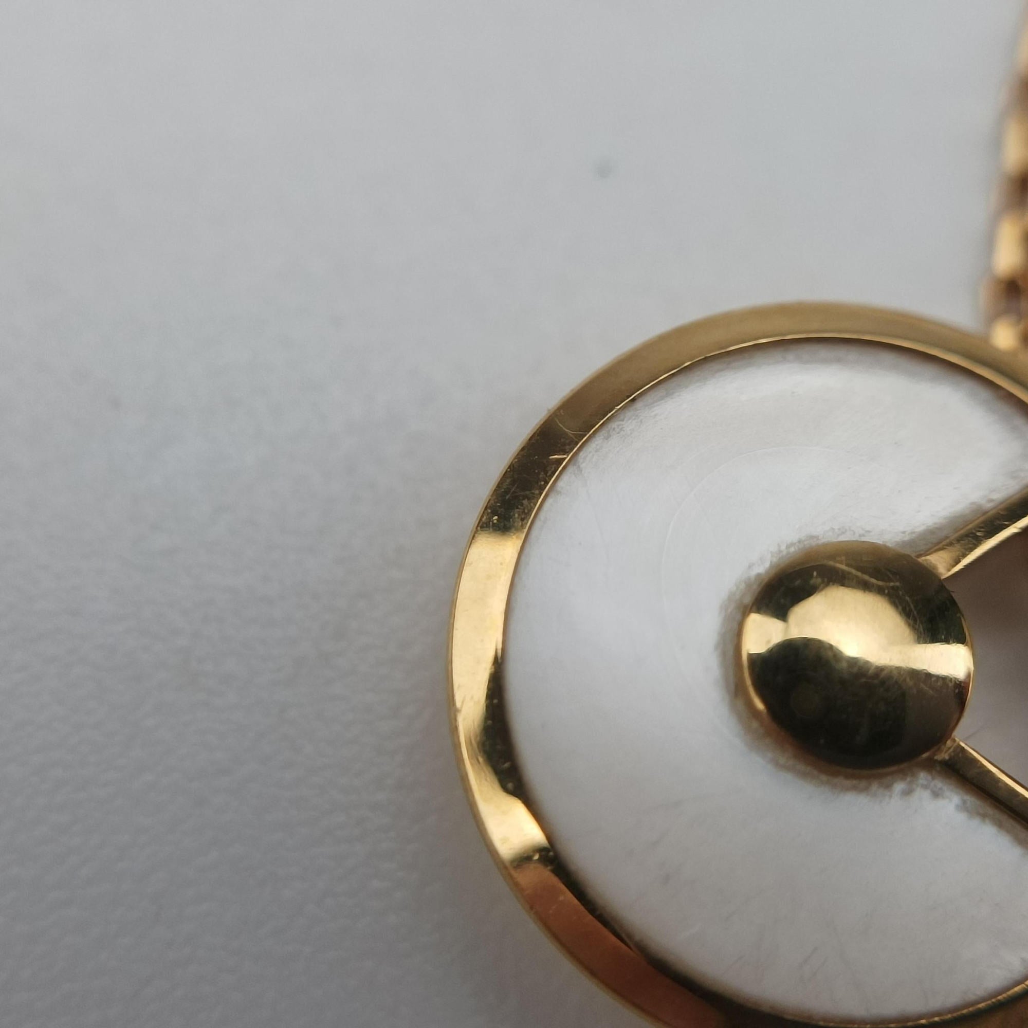 Amulette de Cartier Golden×White AU750 B3047100 HJP687アミュレット ドゥ カルティエ ゴールド×ホワイト AU750 B3047100 HJP687