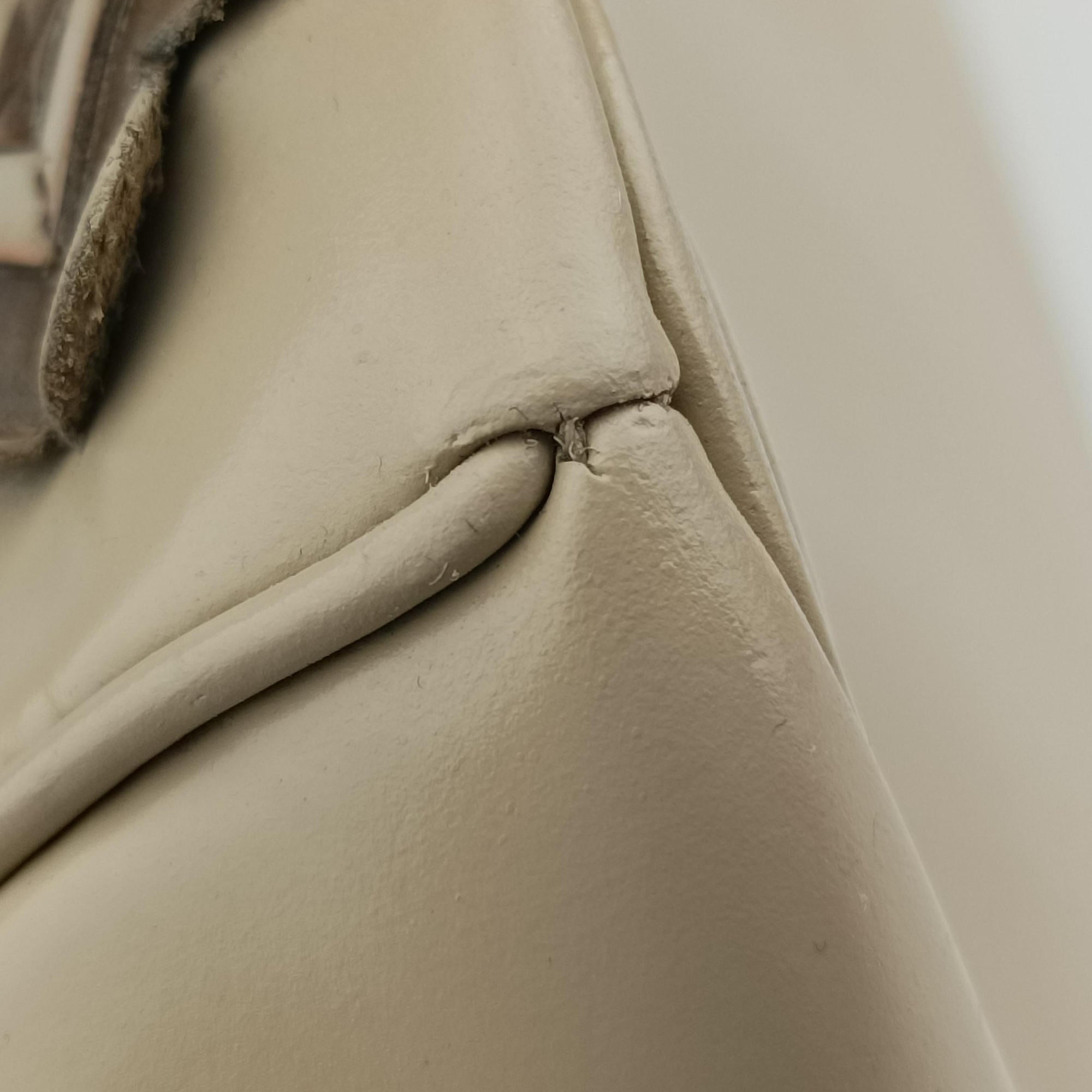 Galleria Flowers Double Zip Beige leather B2274F 117ガレリア フラワーズダブルジップ ベージュ レザー B2274F 117