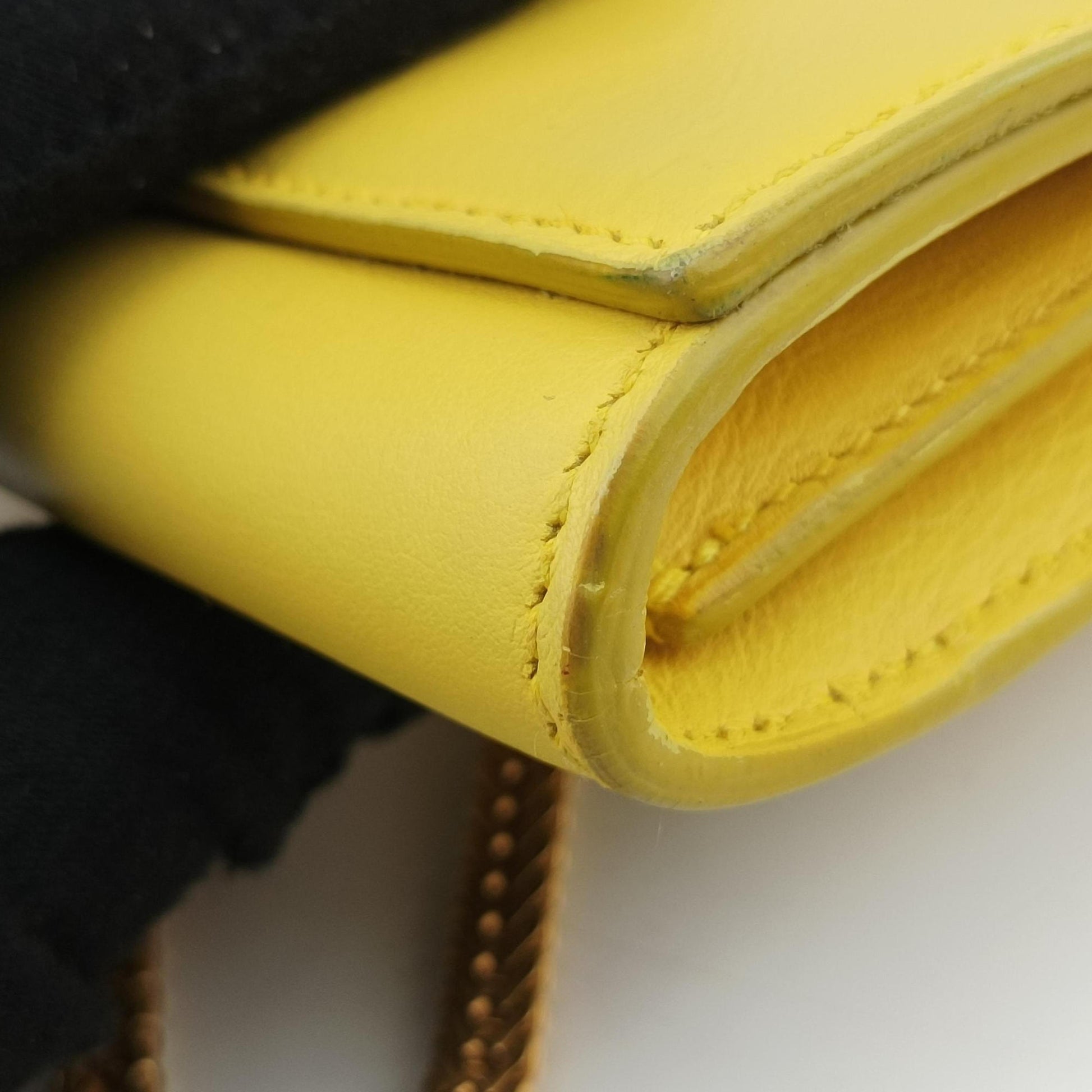 ChYc Mini Y Line Classic Cabasique WOC Yellow Leather 311215 311215.529258Yライン イエロー レザー 311215 311215.529258