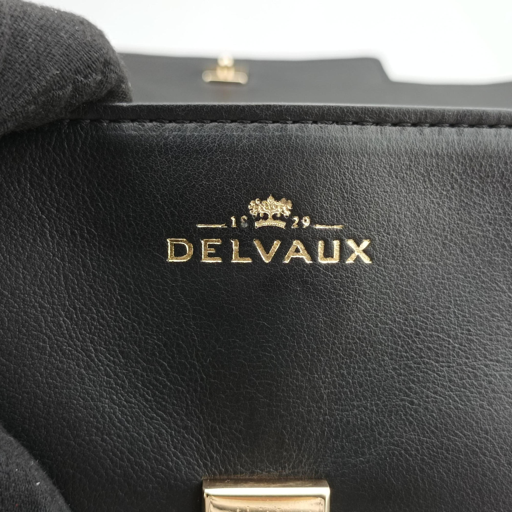 Tampete Black Leather タンペート ブラック レザー 