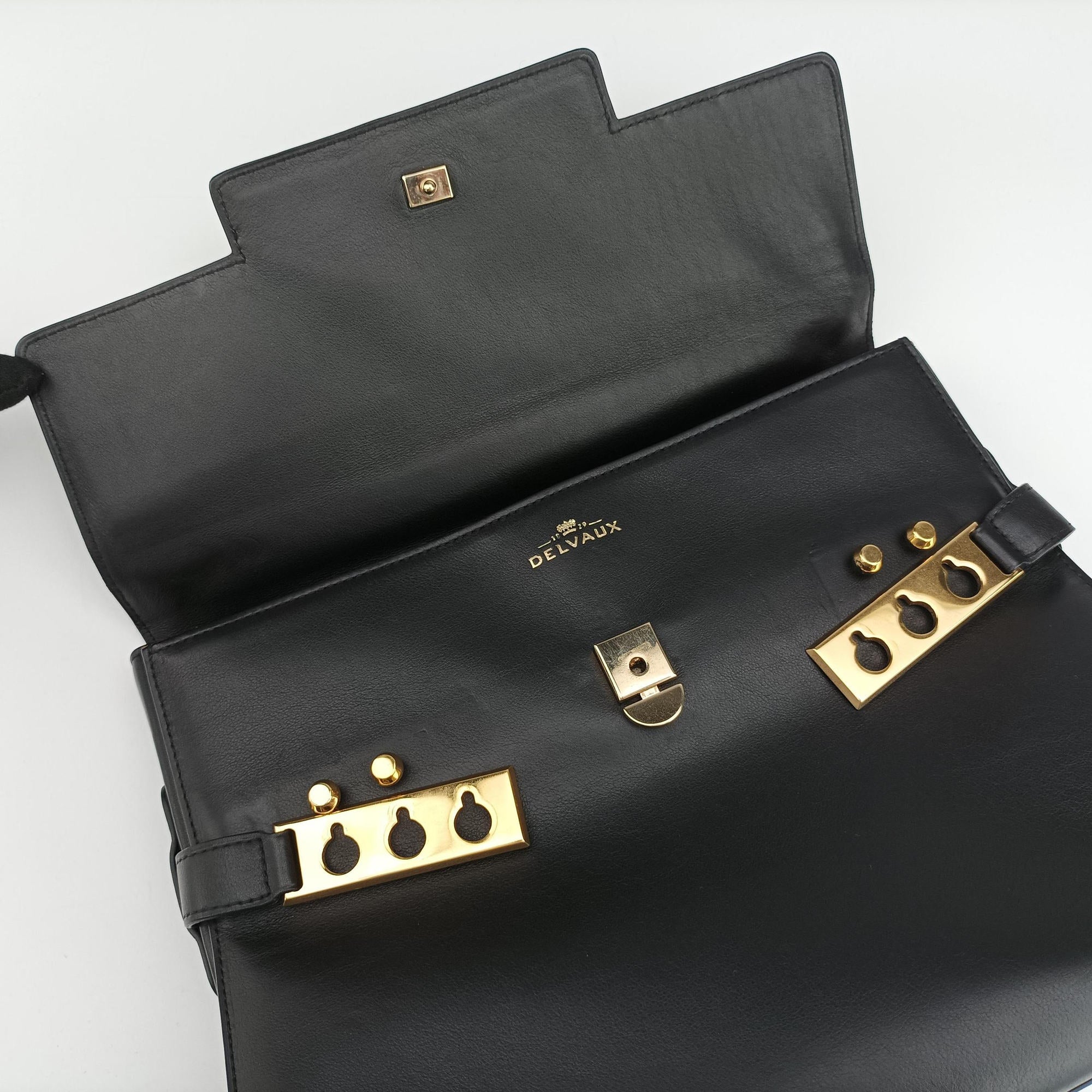 Tampete Black Leather タンペート ブラック レザー 