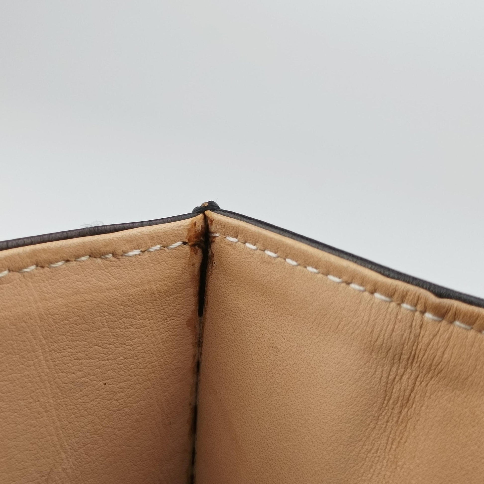 Tampete Black Leather タンペート ブラック レザー 