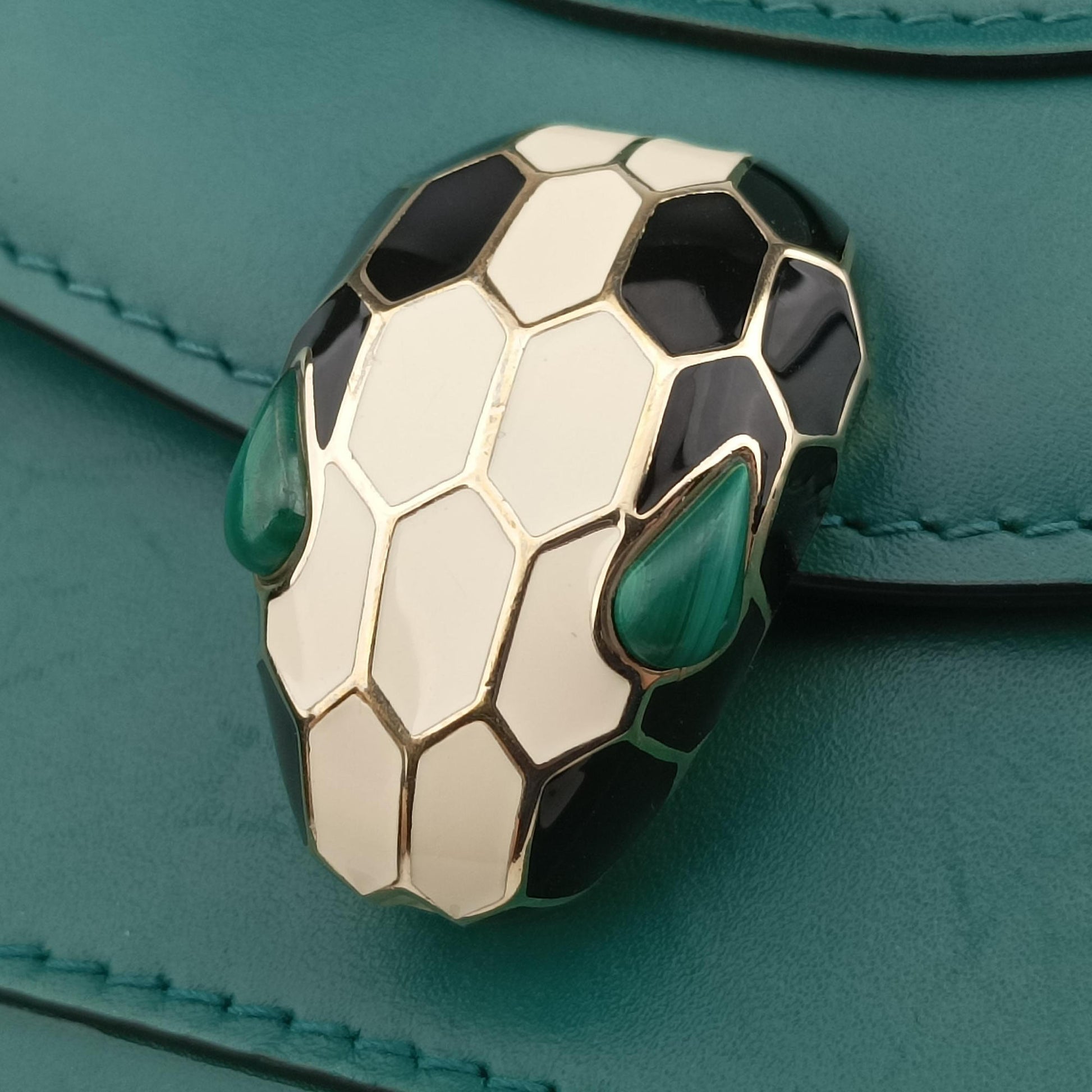 SERPENTI FOREVER Green Leather AC.G19.38065セルペンティ フォーエバー グリーン レザー AC.G19.38065