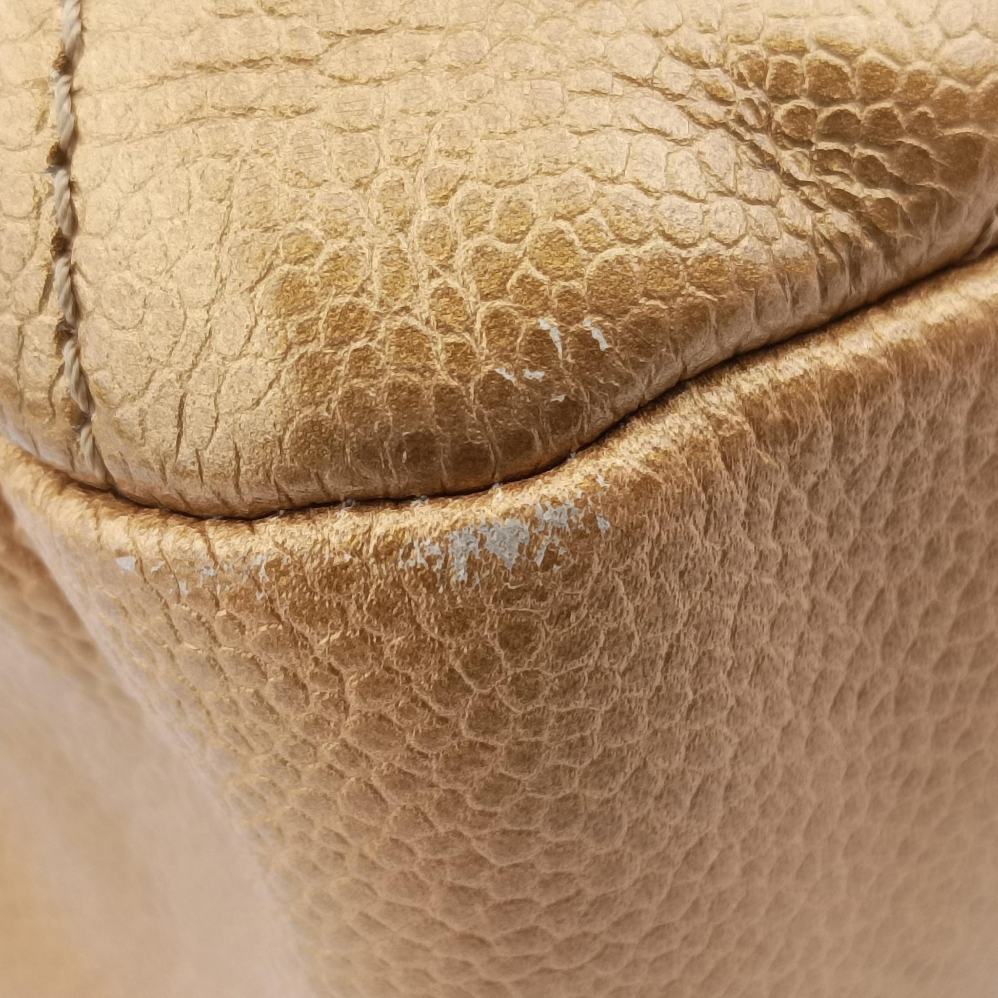 Matelasse Cocomark Golden caviar skin A65771 17681781マトラッセ ココマーク ゴールド キャビアスキン A65771 17681781