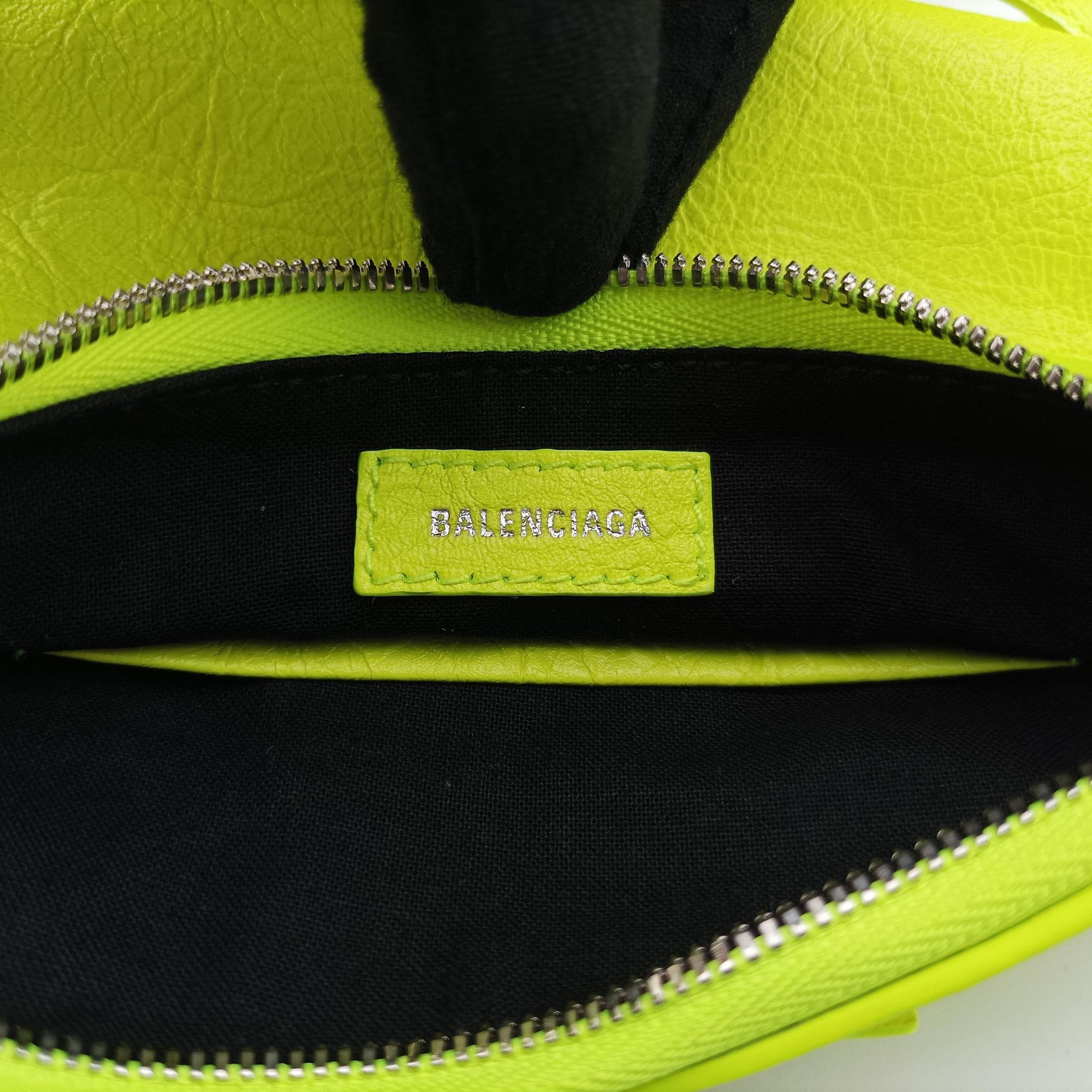 Le Cagole Green lambskin 695814.7206.Q.527545ルカゴール グリーン ラムスキン 695814.7206.Q.527545