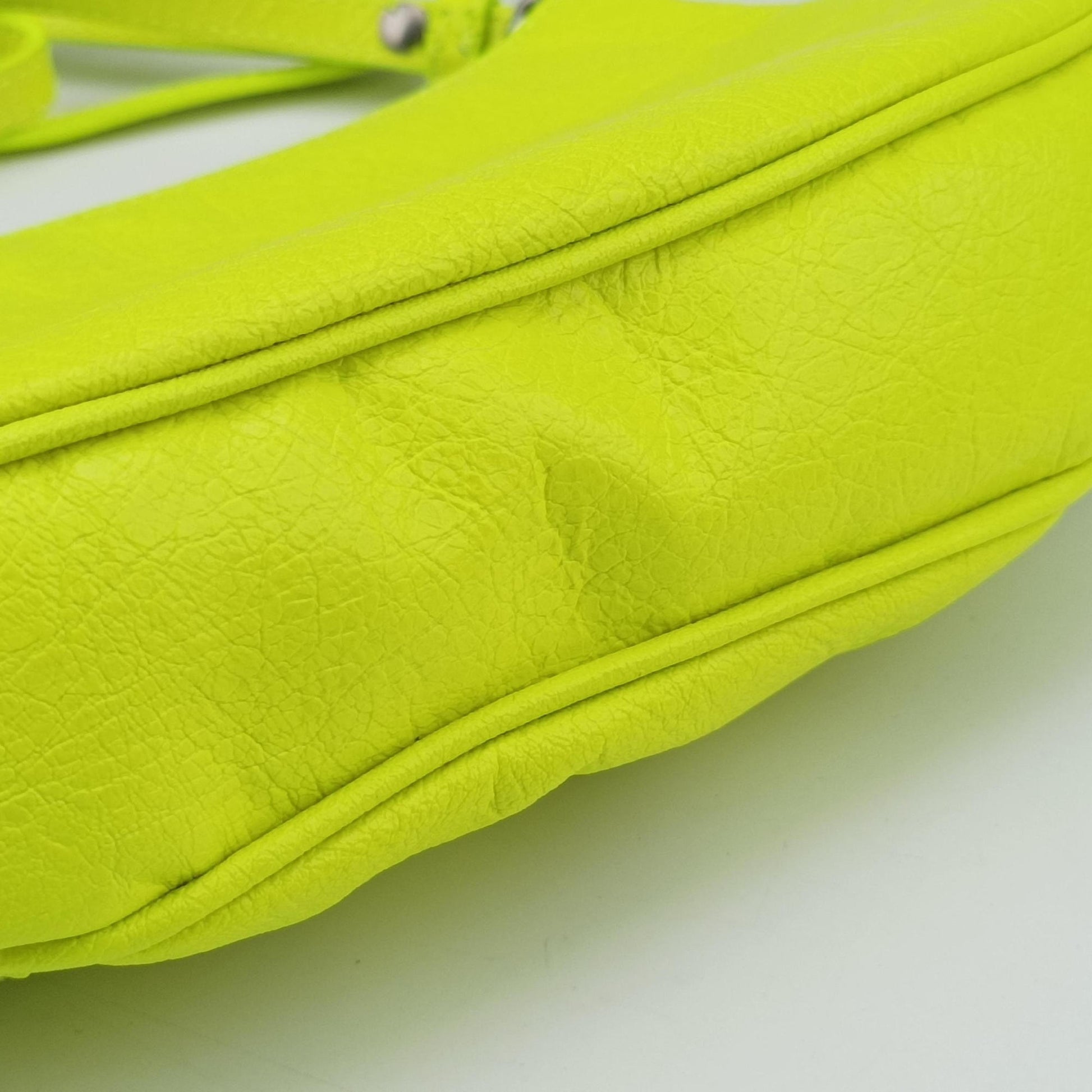 Le Cagole Green lambskin 695814.7206.Q.527545ルカゴール グリーン ラムスキン 695814.7206.Q.527545