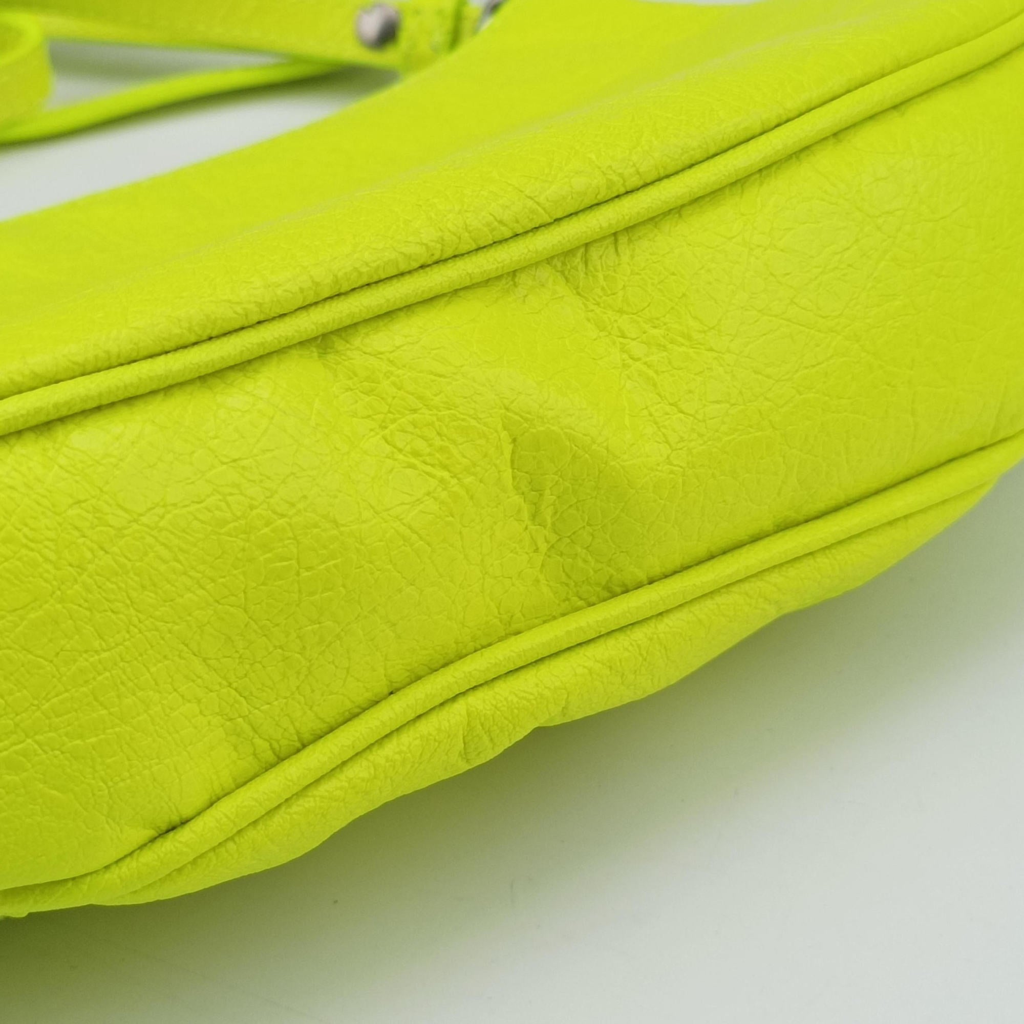 Le Cagole Green lambskin 695814.7206.Q.527545ルカゴール グリーン ラムスキン 695814.7206.Q.527545
