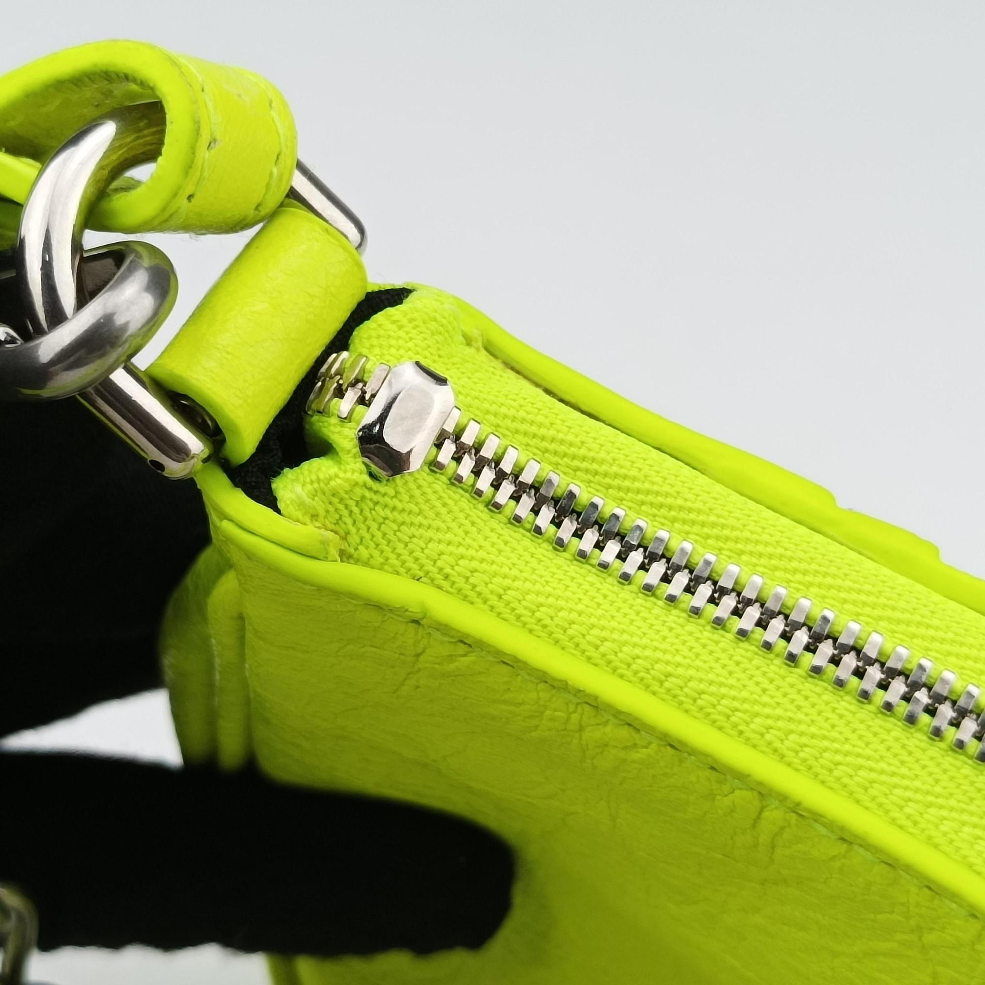Le Cagole Green lambskin 695814.7206.Q.527545ルカゴール グリーン ラムスキン 695814.7206.Q.527545