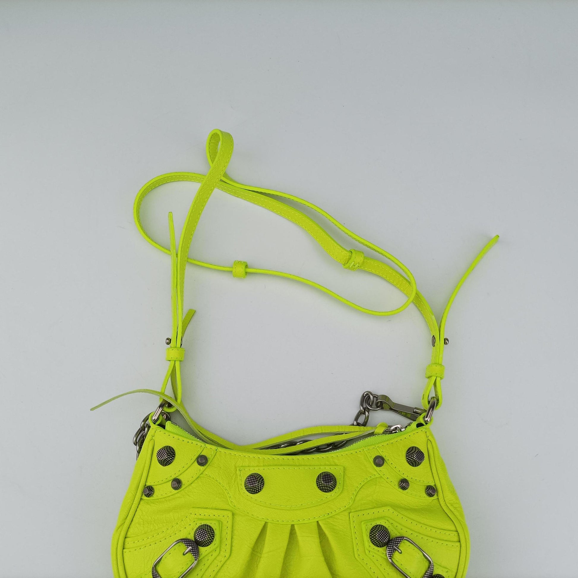 Le Cagole Green lambskin 695814.7206.Q.527545ルカゴール グリーン ラムスキン 695814.7206.Q.527545