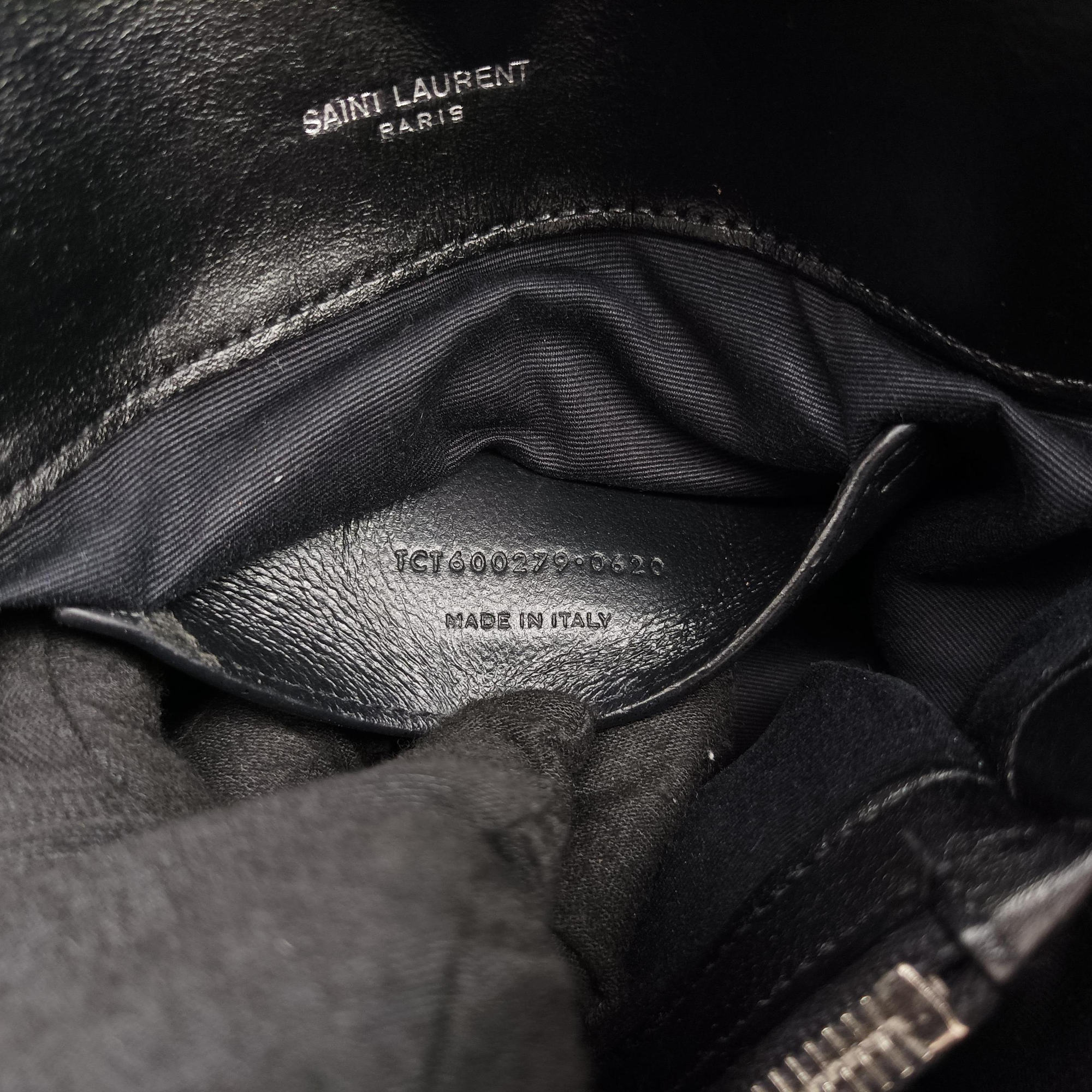 COLLEGE Medium Black Chevron-quilted leather 600279 TCT600279.0620カレッジ ミディアム ブラック キルティングレザー 600279 TCT600279.0620