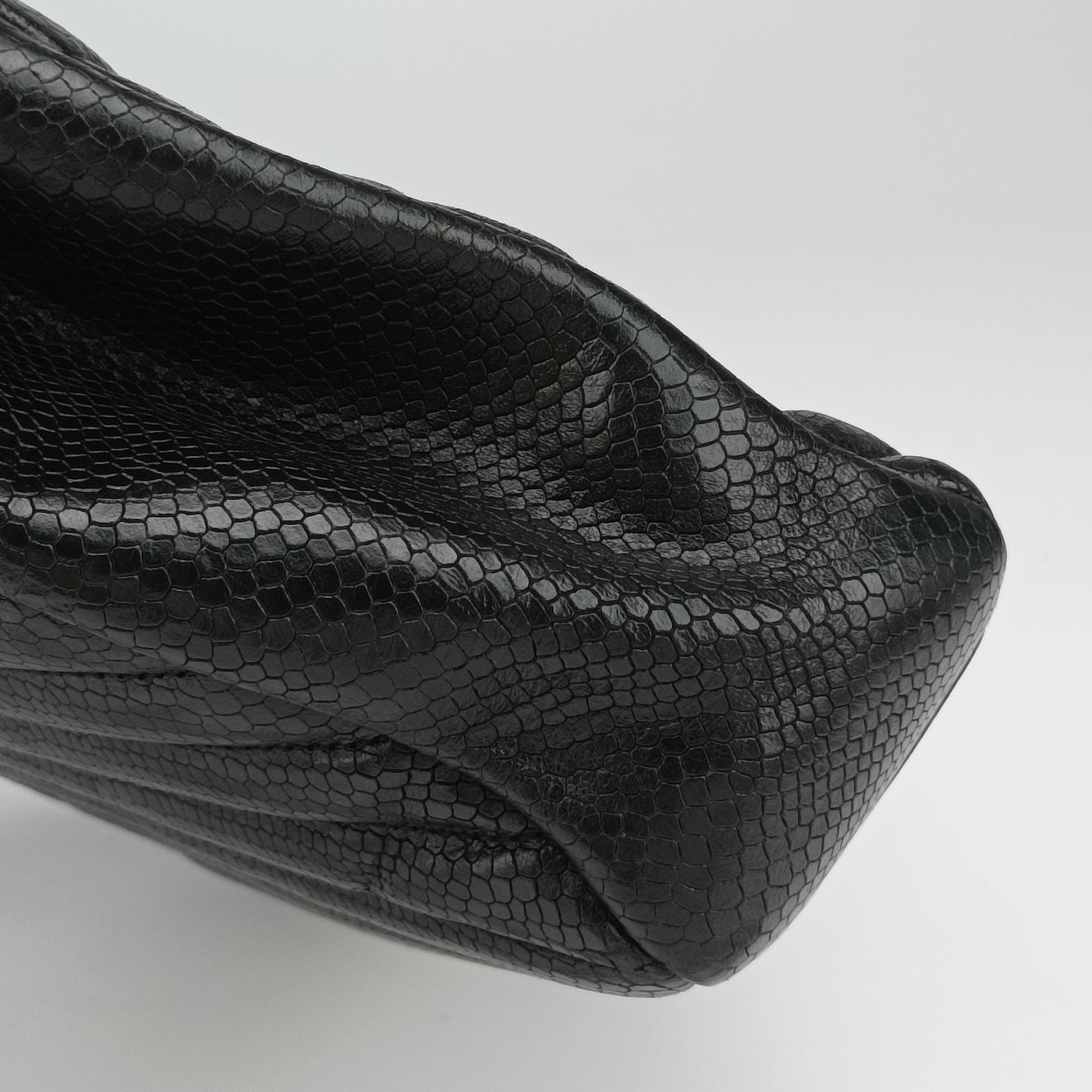 COLLEGE Medium Black Chevron-quilted leather 600279 TCT600279.0620カレッジ ミディアム ブラック キルティングレザー 600279 TCT600279.0620