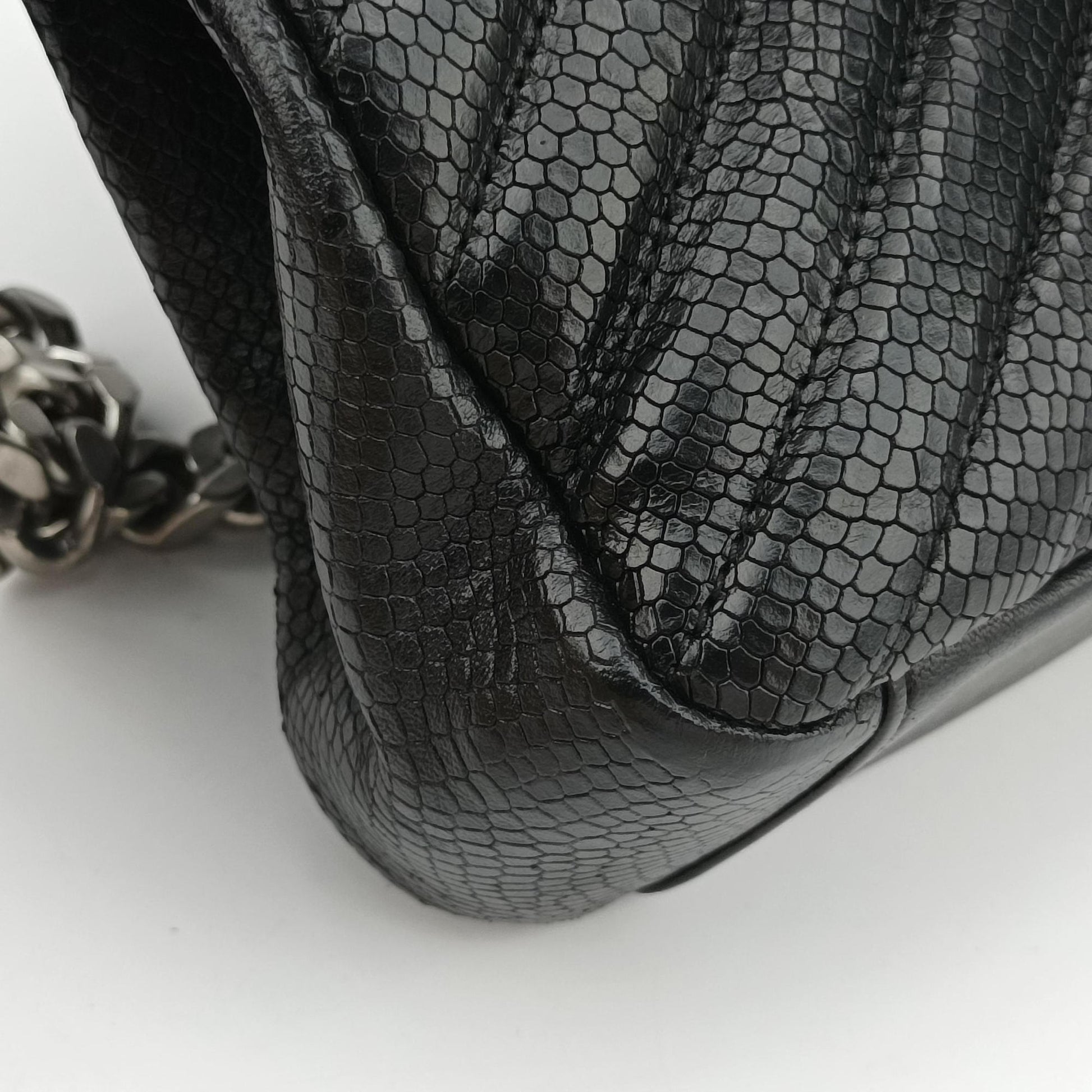 COLLEGE Medium Black Chevron-quilted leather 600279 TCT600279.0620カレッジ ミディアム ブラック キルティングレザー 600279 TCT600279.0620