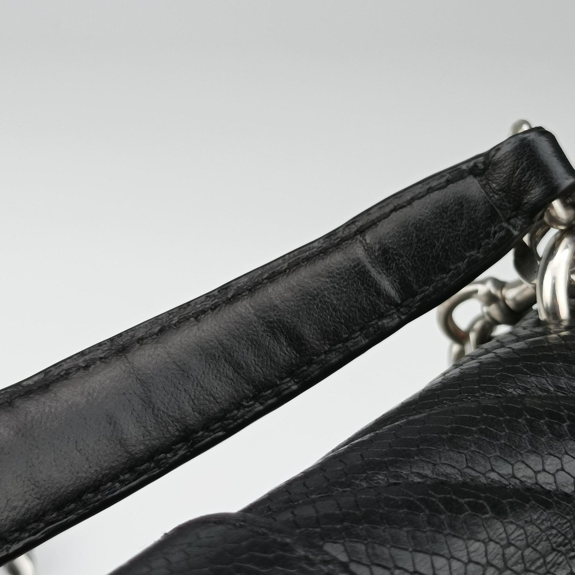 COLLEGE Medium Black Chevron-quilted leather 600279 TCT600279.0620カレッジ ミディアム ブラック キルティングレザー 600279 TCT600279.0620