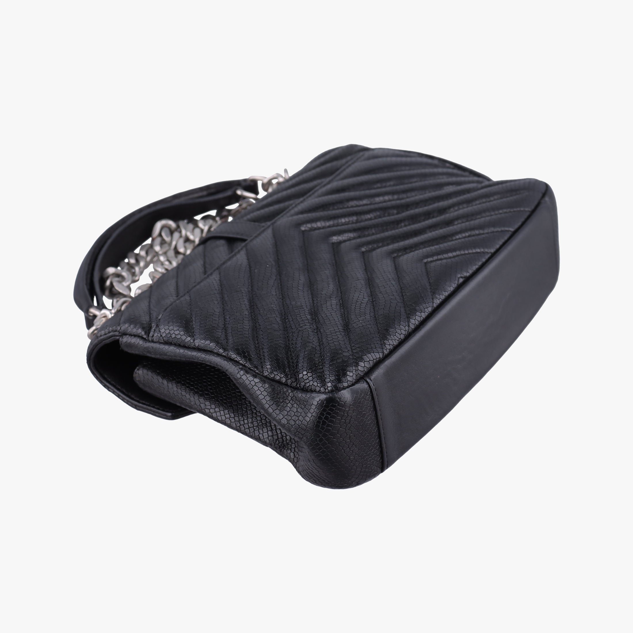 COLLEGE Medium Black Chevron-quilted leather 600279 TCT600279.0620カレッジ ミディアム ブラック キルティングレザー 600279 TCT600279.0620