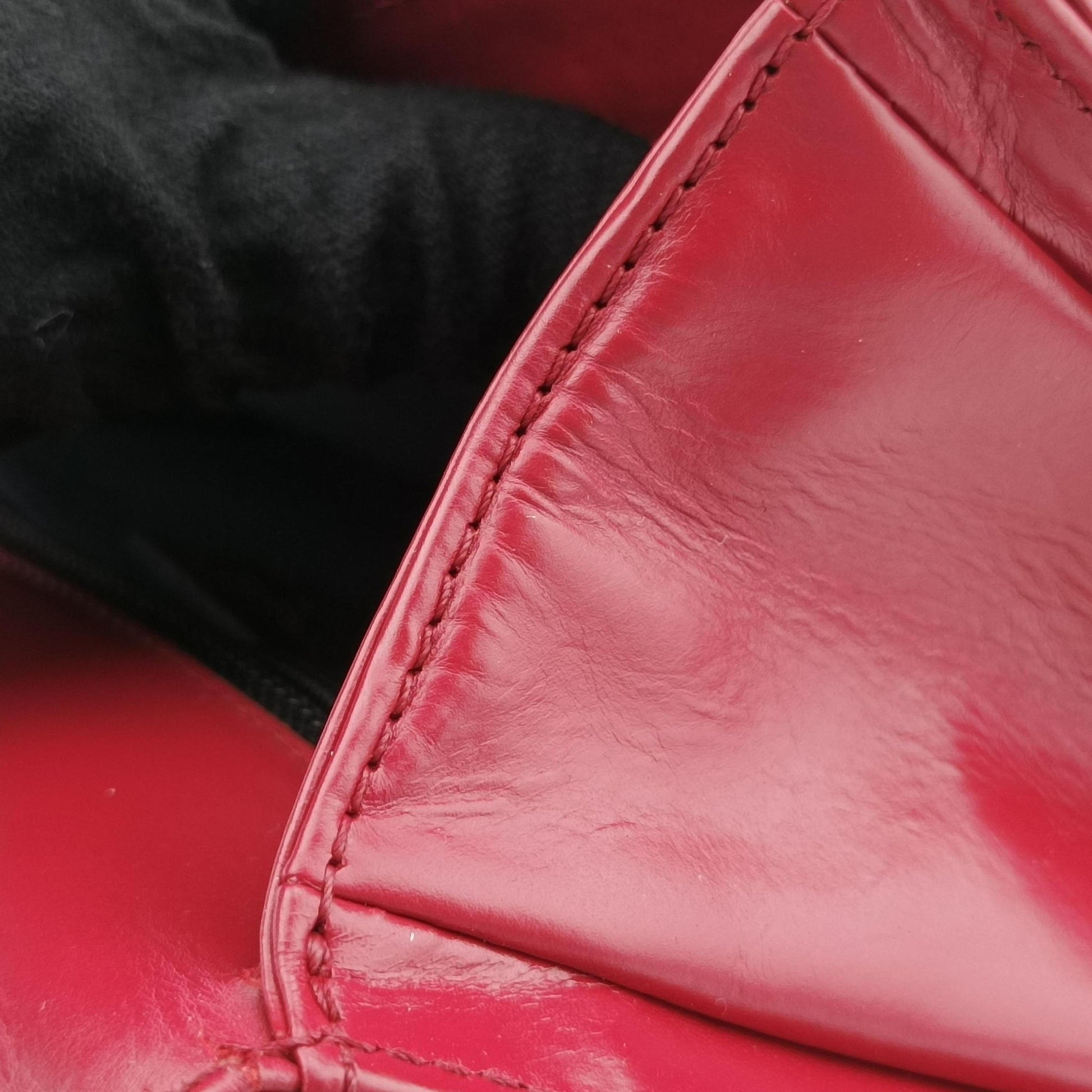 BOY CHANEL Red Leather A66713 15642116ボーイシャネル レッド レザー A66713 15642116