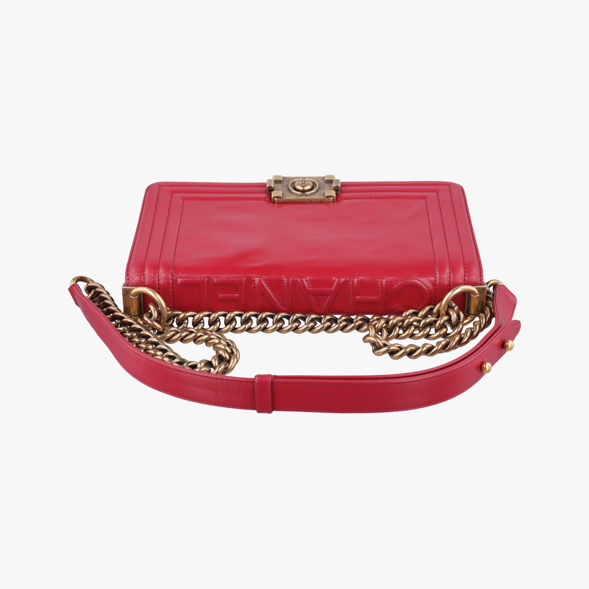 BOY CHANEL Red Leather A66713 15642116ボーイシャネル レッド レザー A66713 15642116